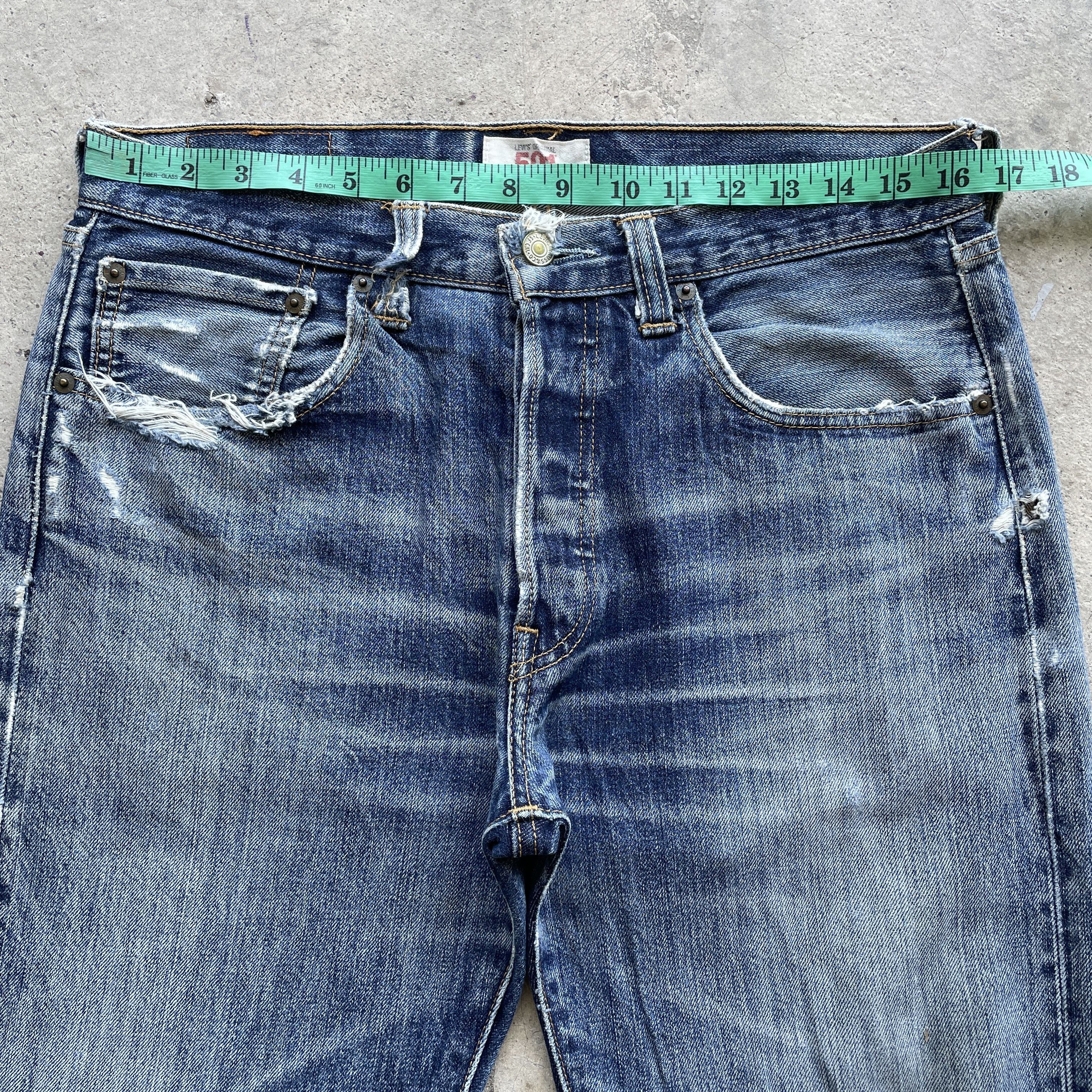 Levi's Vintage Levi’s 501 Faded Distressed Denim Ripped Jeans Pants Size US 32 / EU 48 - 3 Thumbnail