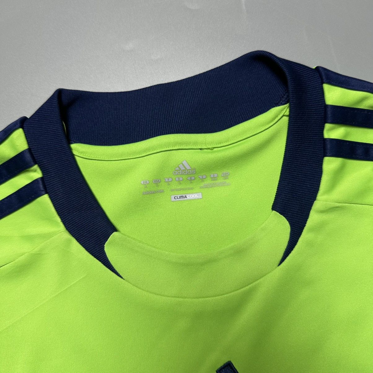 Vintage STOKE CITY ADIDAS 2011/2012 FOOTBALL GK JERSEY #1 BEGOVIC Size US L / EU 52-54 / 3 - 6 Thumbnail