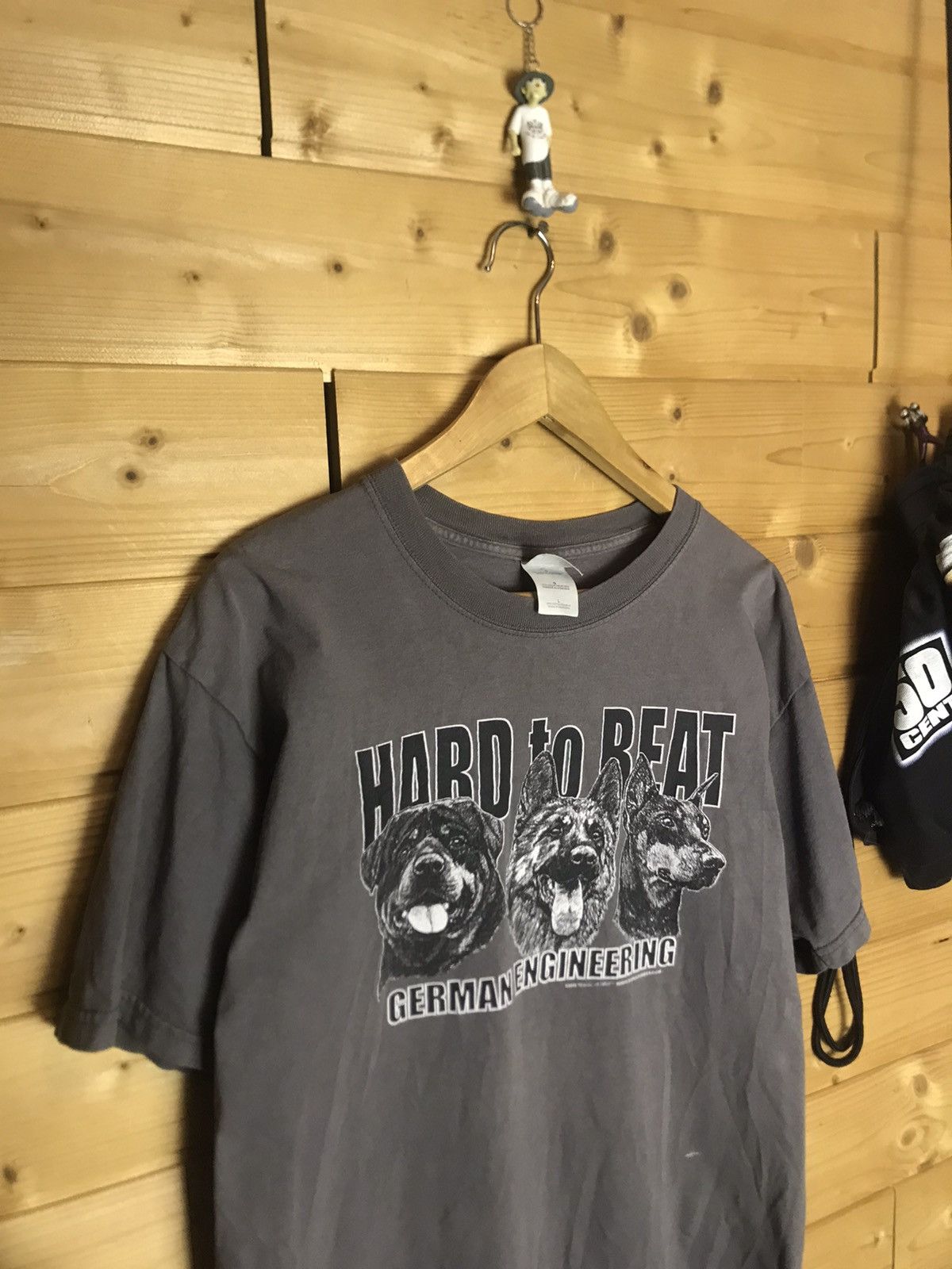 Vintage Vintage 2002 Dogs German Engineering hard to beat t shirt Size US L / EU 52-54 / 3 - 1 Thumbnail