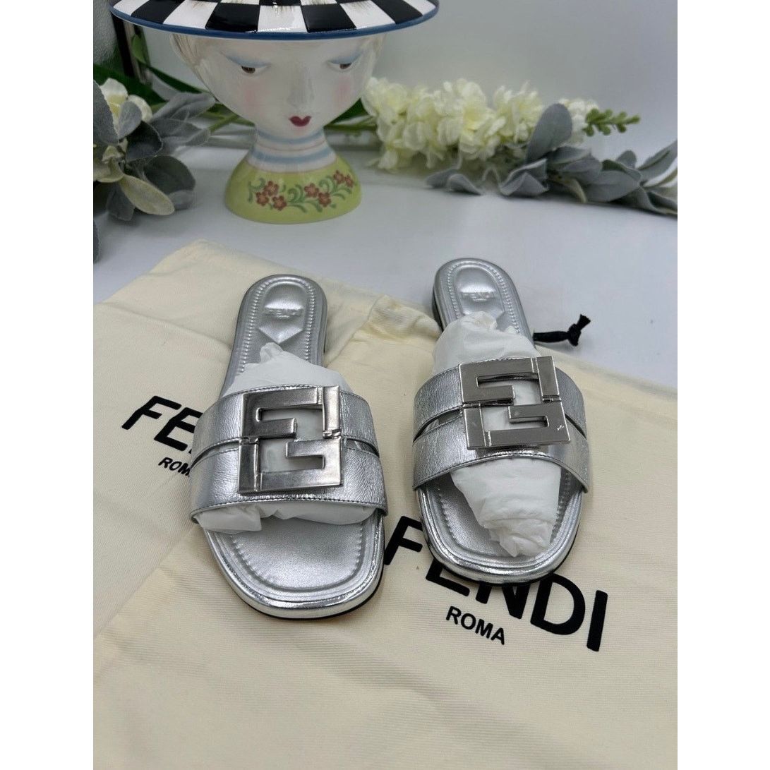 Fendi Fend Silver Slide Sandals - Metallic Leather Flat size 38 Size US 8 / IT 38 - 4 Thumbnail