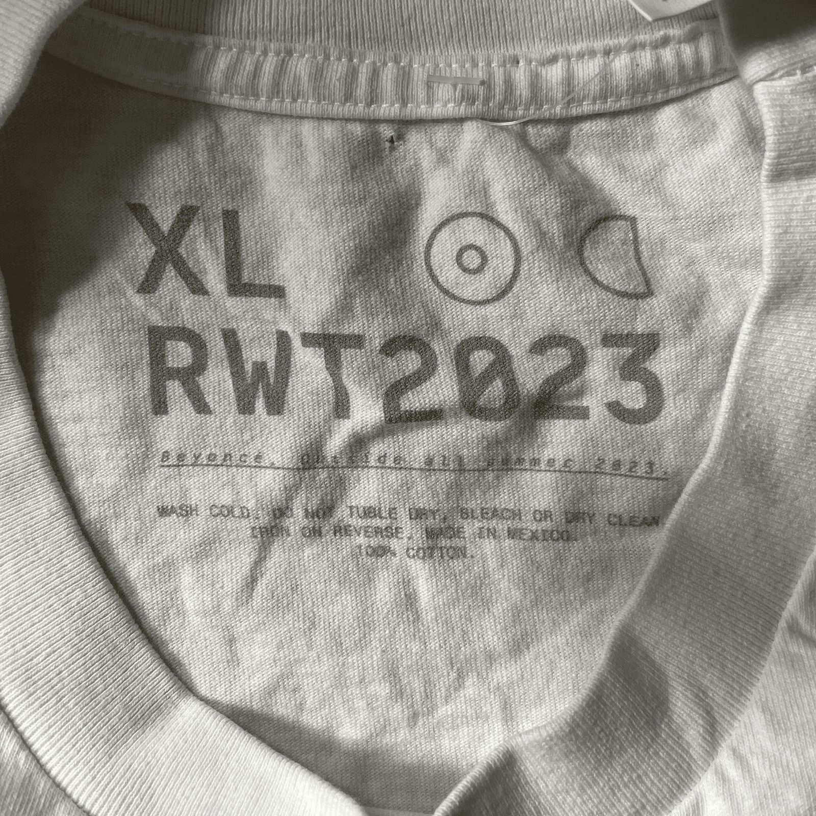 Other Beyonce On Air Tee- Size XL Size US XL / EU 56 / 4 - 3 Thumbnail