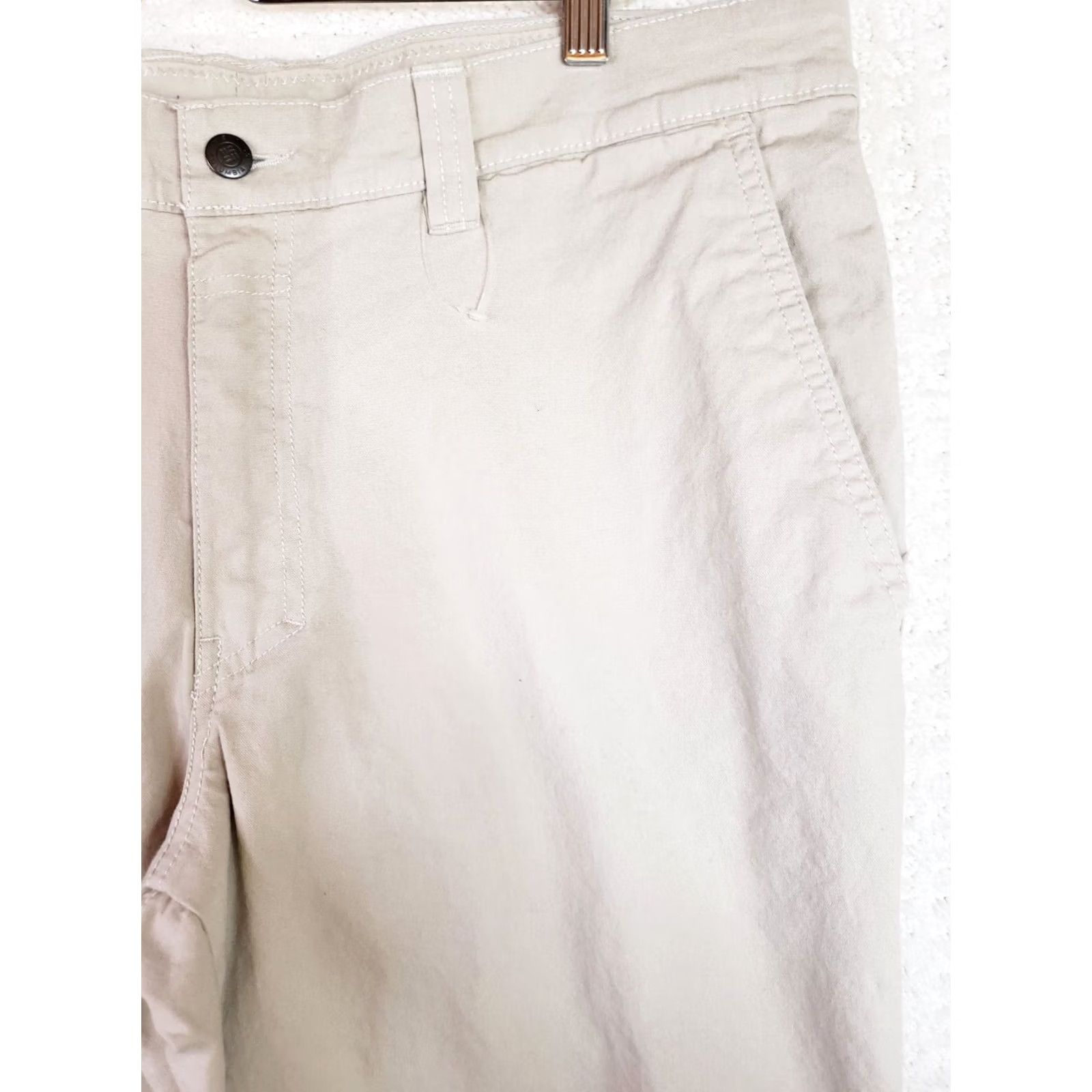 Vintage Columbia Men's Straight Pants 38X30 Beige Regular Fit 5-Pocket Zipper Side Pocket Machine Washable Logo Size US 38 / EU 54 - 5 Thumbnail