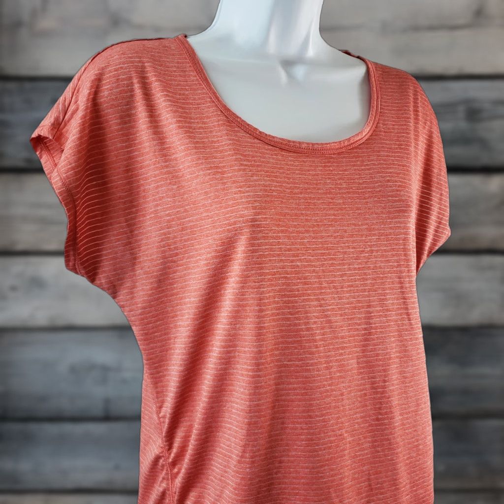Eddie Bauer Eddie Bauer Top Womens Sz Medium Red Stripe Short Sleeve Scoop Neck Size M / US 6-8 / IT 42-44 - 1 Thumbnail