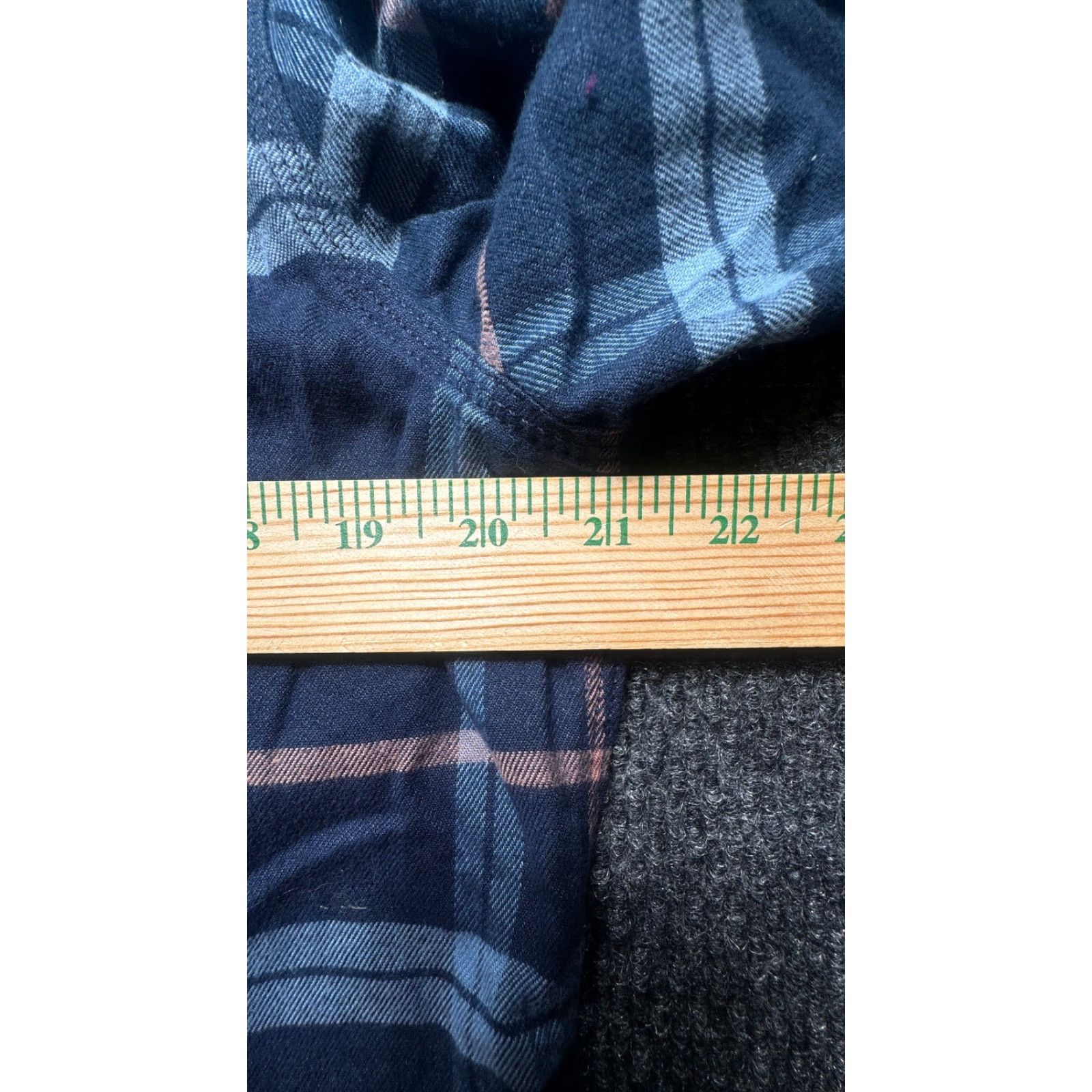 Carhartt VINTAGE Carhartt Long Sleeve Button-Up Shirt Womens L Blue Plaid Flannel 1731 Size L / US 10 / IT 46 - 4 Thumbnail