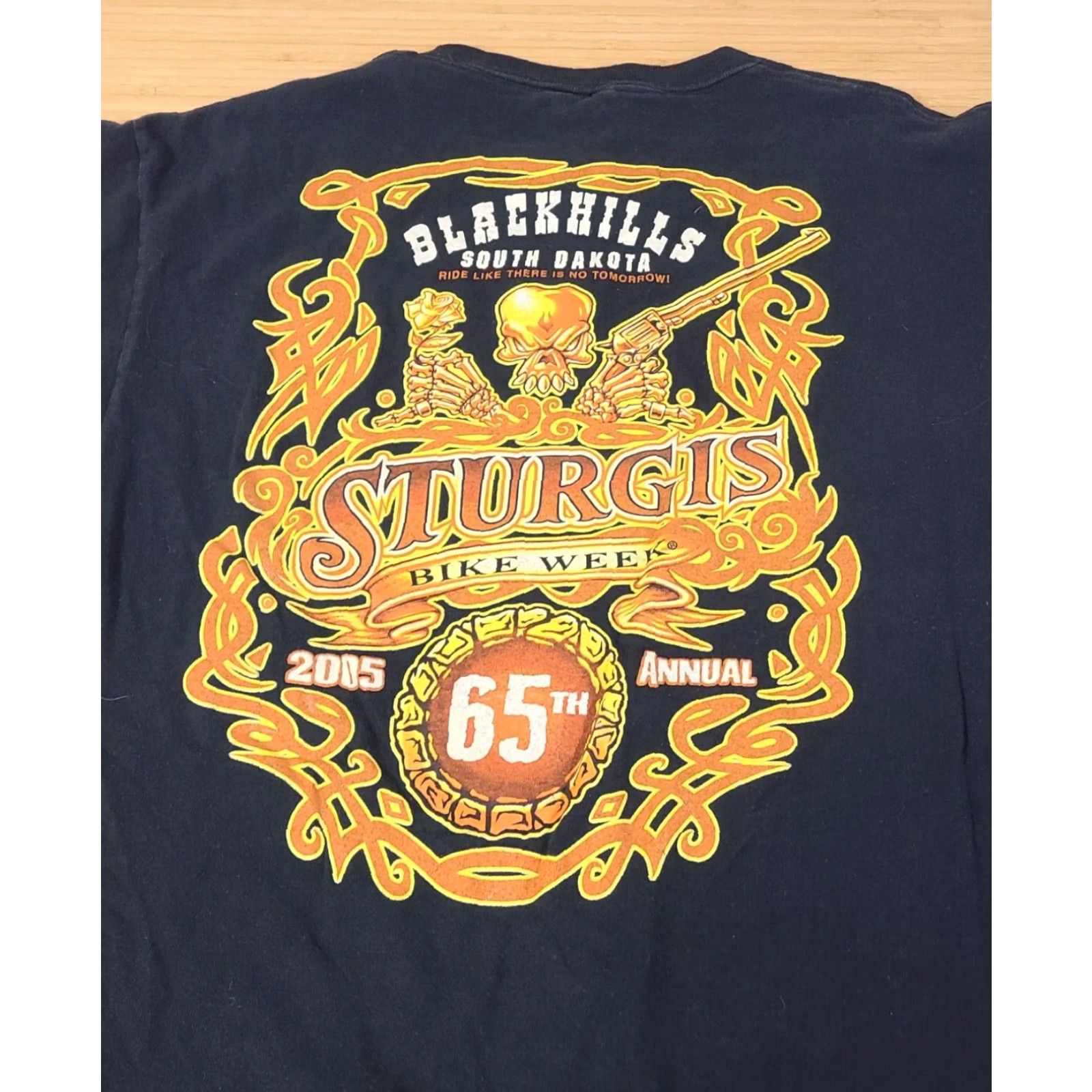 Fruit Of The Loom Sturgis Bike Week 2005 Black Mens T-Shirt L Vintage Fruit of the Loom Shirt Men 90s Biker Motorcycle Short Sleeve Crew Neck Logo Print Regular Fit Size US L / EU 52-54 / 3 - 5 Thumbnail