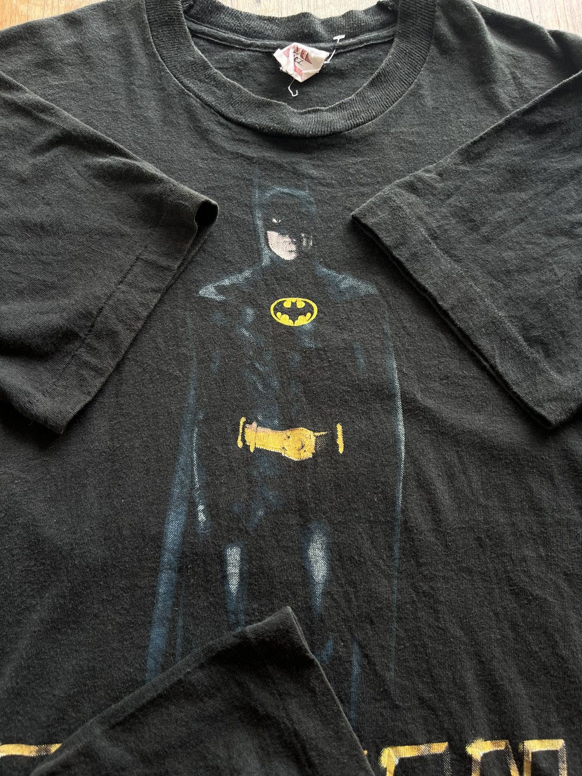 DC Comics × Vintage Vintage BATMAN 1989’s DC COMICS Novel Teez Design Tshirt Size US S / EU 44-46 / 1 - 5 Thumbnail