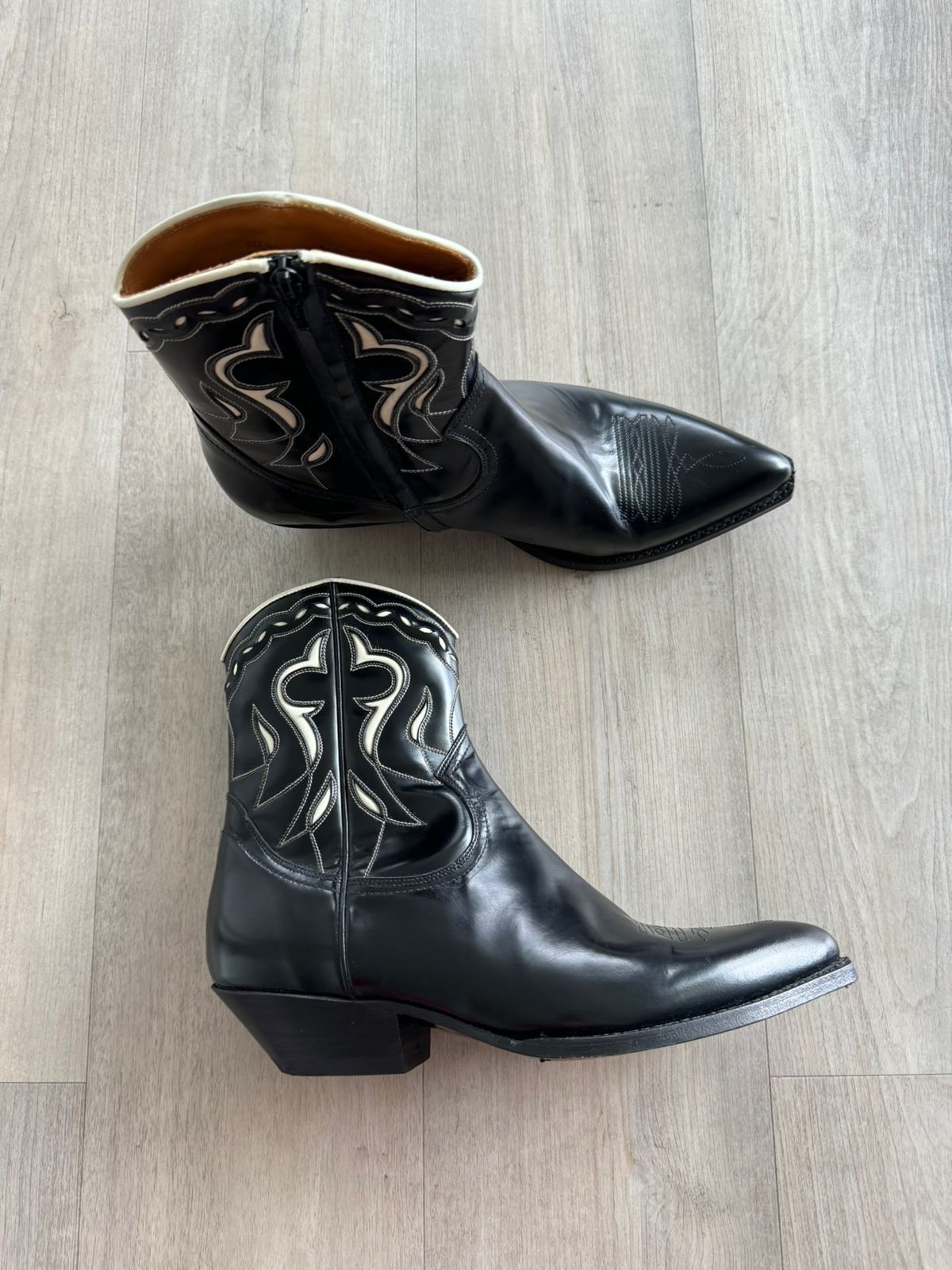 Pre-owned Saint Laurent 2015 Santiag Leather Western Boots In Black