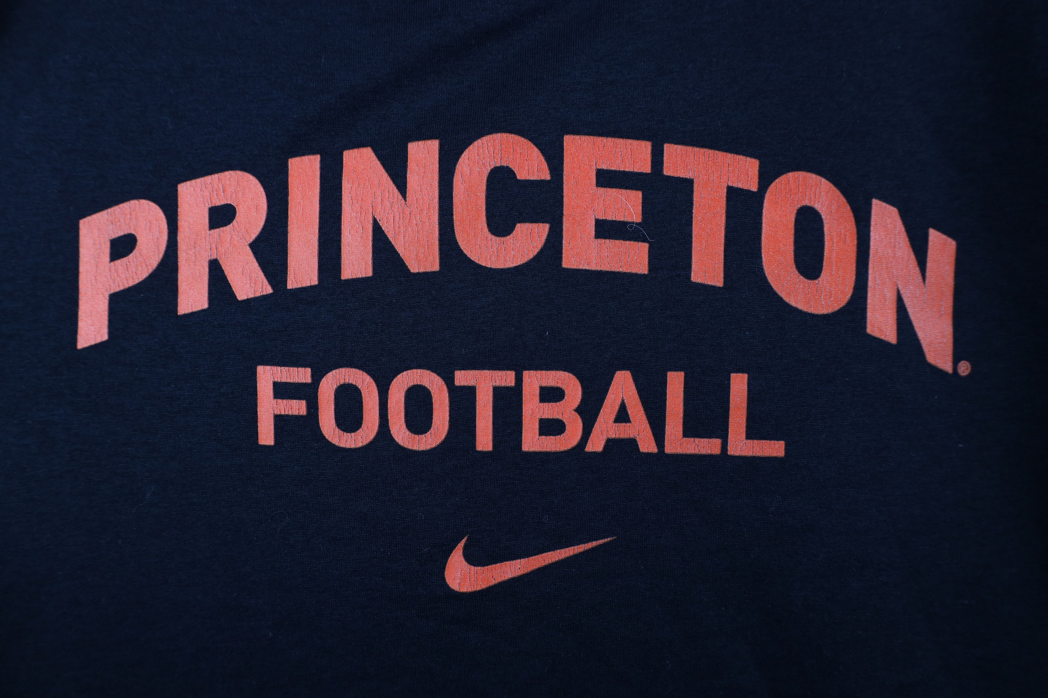 Nike × Vintage Nike Princeton University Football Short Sleeve T-Shirt Size US L / EU 52-54 / 3 - 4 Thumbnail