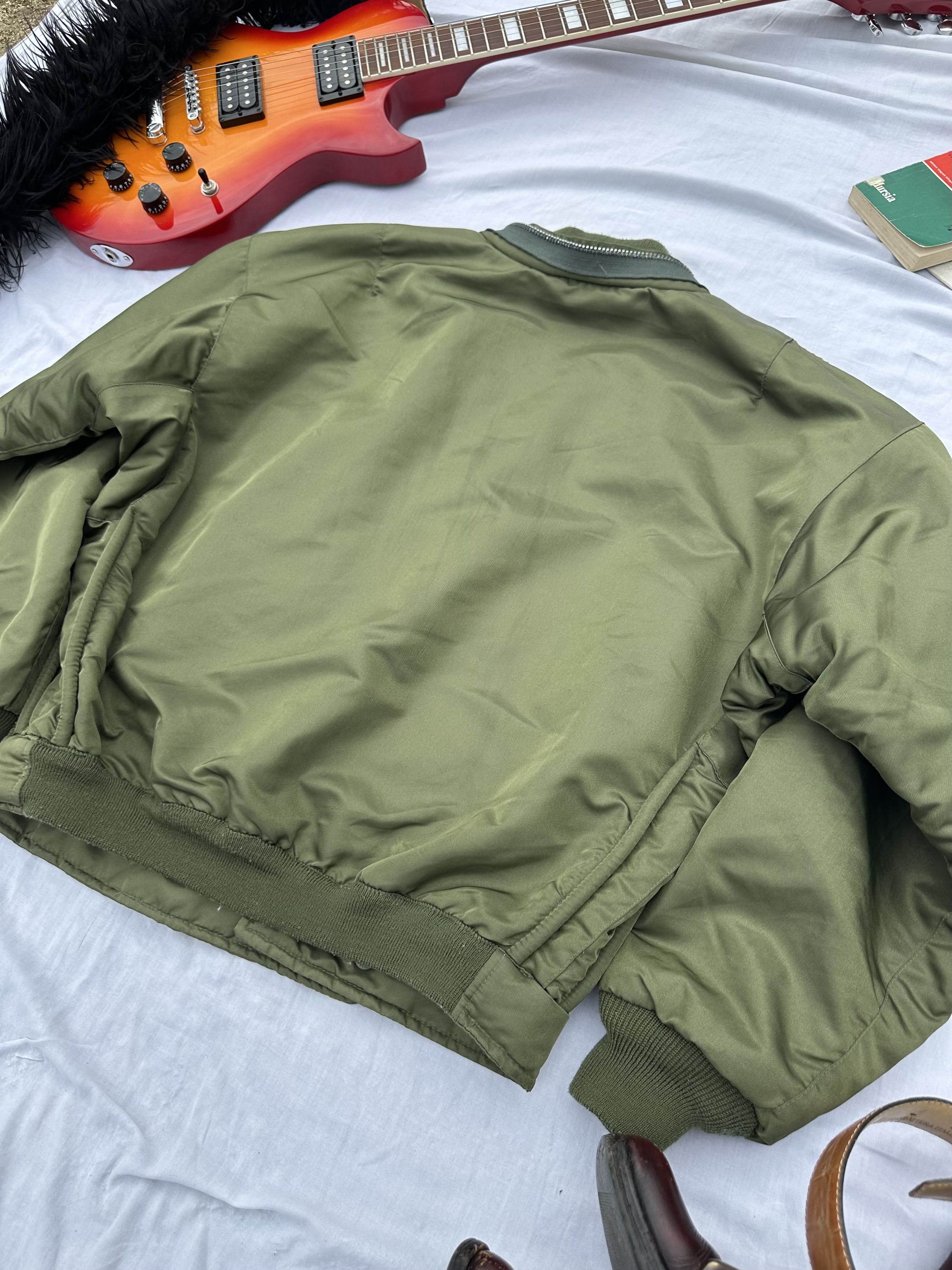 Vintage US Navy MA-1 Bomber Flight Jacket 1980s M Size US M / EU 48-50 / 2 - 9 Thumbnail