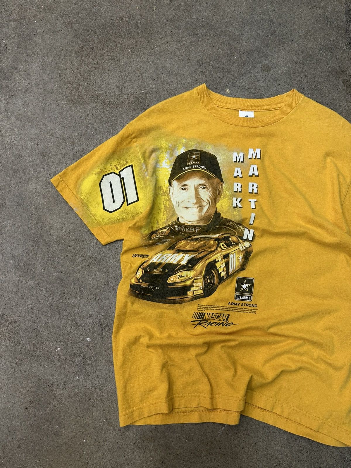 NASCAR Y2K 2000s Mark Martin Nascar Racing Tee Large Yellow Size US L / EU 52-54 / 3 - 2 Thumbnail