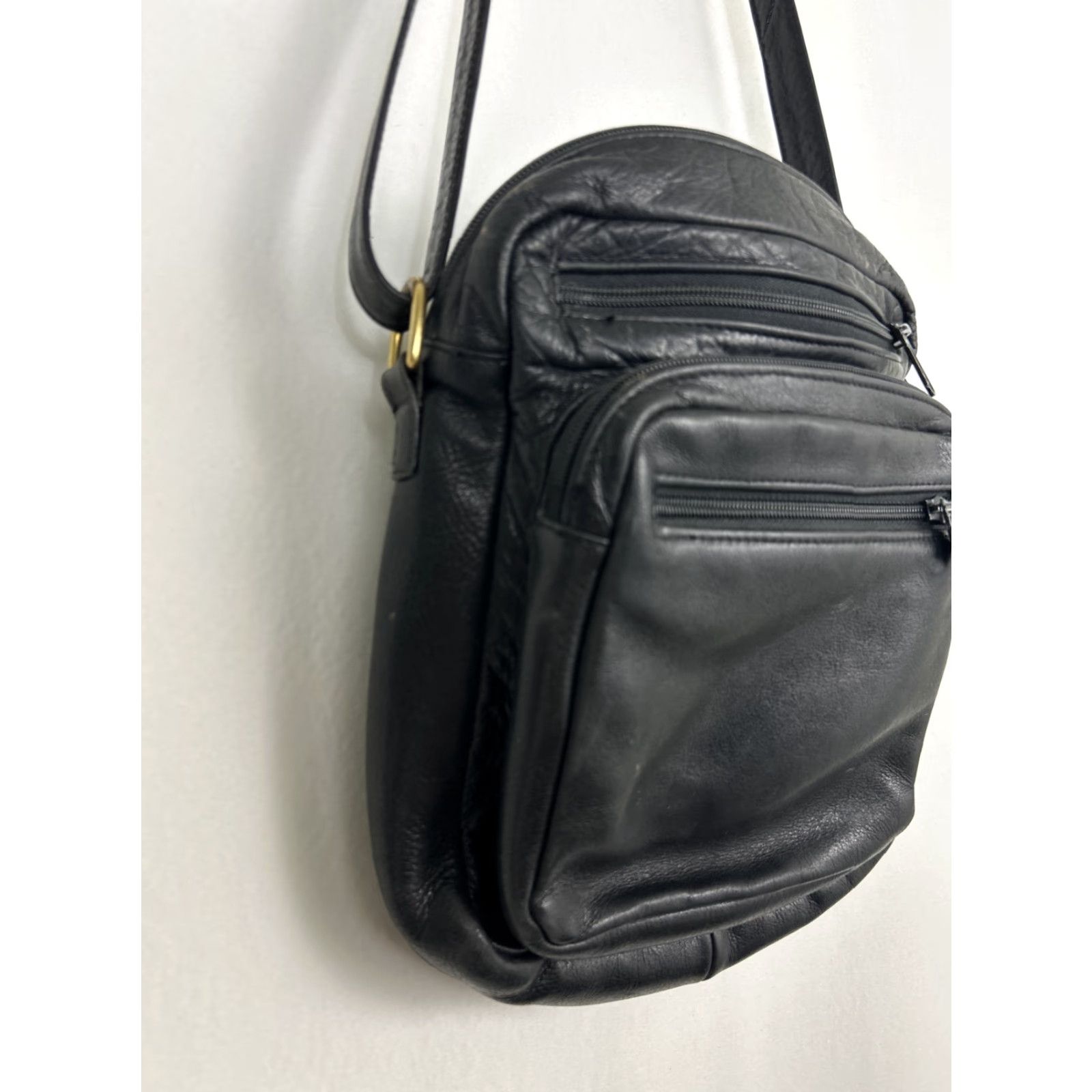 Vintage VINTAGE Leather Crossbody Bag Black Adjustable Travel Bag 10.5x8x3 Womens Crossbody Bag Leather Size ONE SIZE - 3 Thumbnail