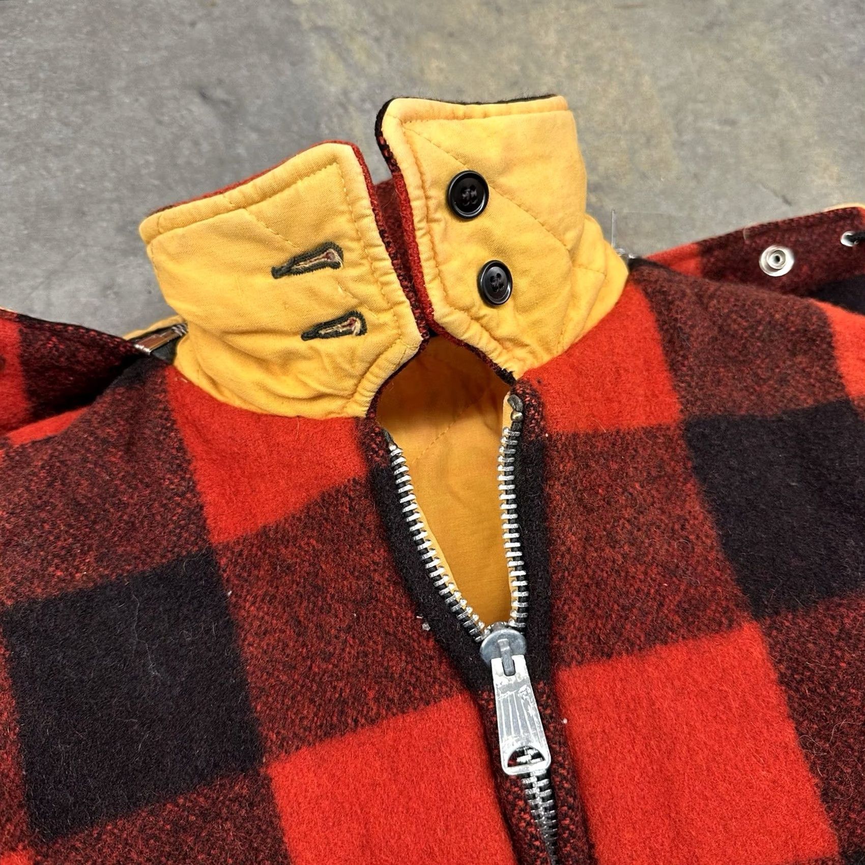 Vintage VINTAGE Mackinaw Buffalo Plaid Reversible Wool Jacket Zip Up Hooded L Men's L Red Plaid Workwear Casual USA 60s 70s 80s Outdoor 90s Size US L / EU 52-54 / 3 - 2 Thumbnail
