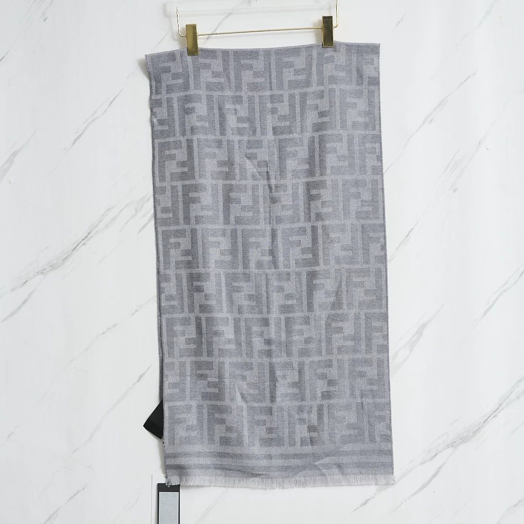 Fendi Fendi Men's Logo Wool Scarf Size ONE SIZE - 1 Thumbnail