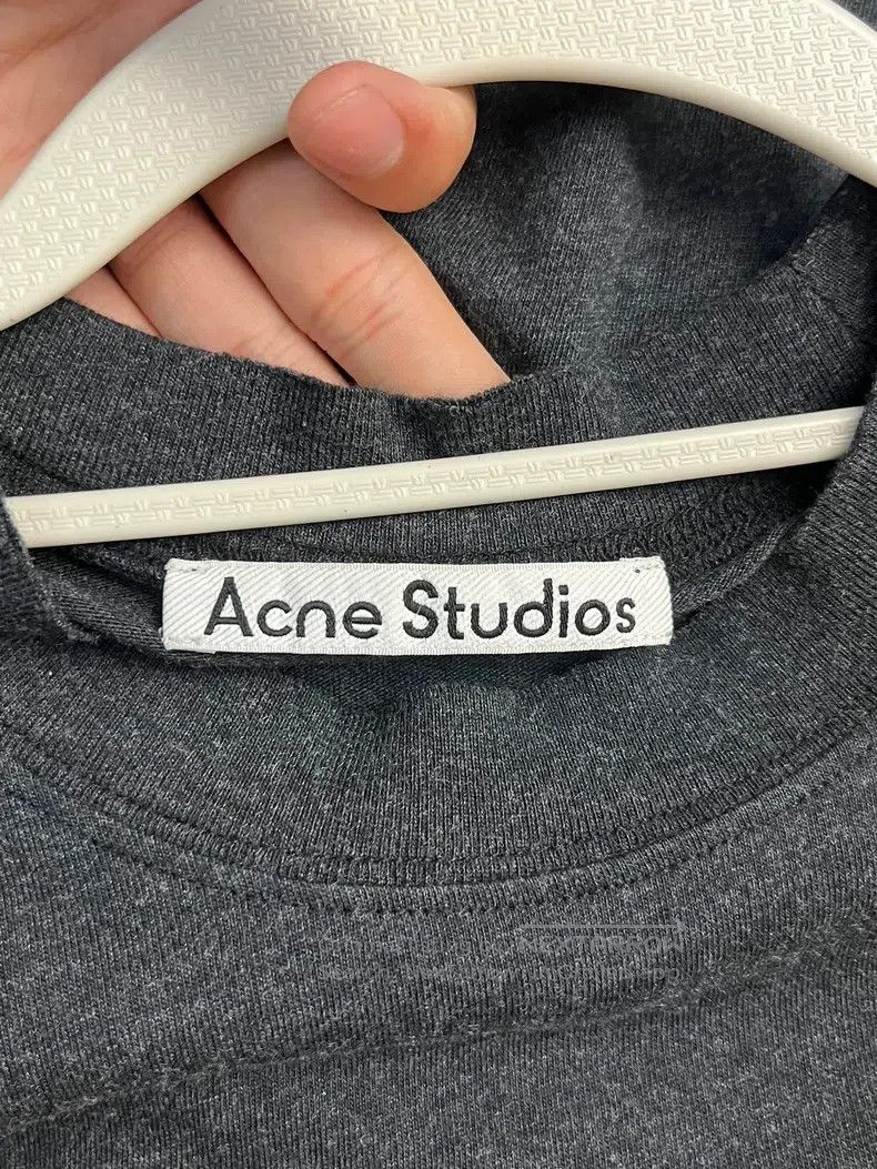Acne Studios Acne Studios Ripped Design Circular Logo Pattern Short Sle Size US S / EU 44-46 / 1 - 3 Thumbnail