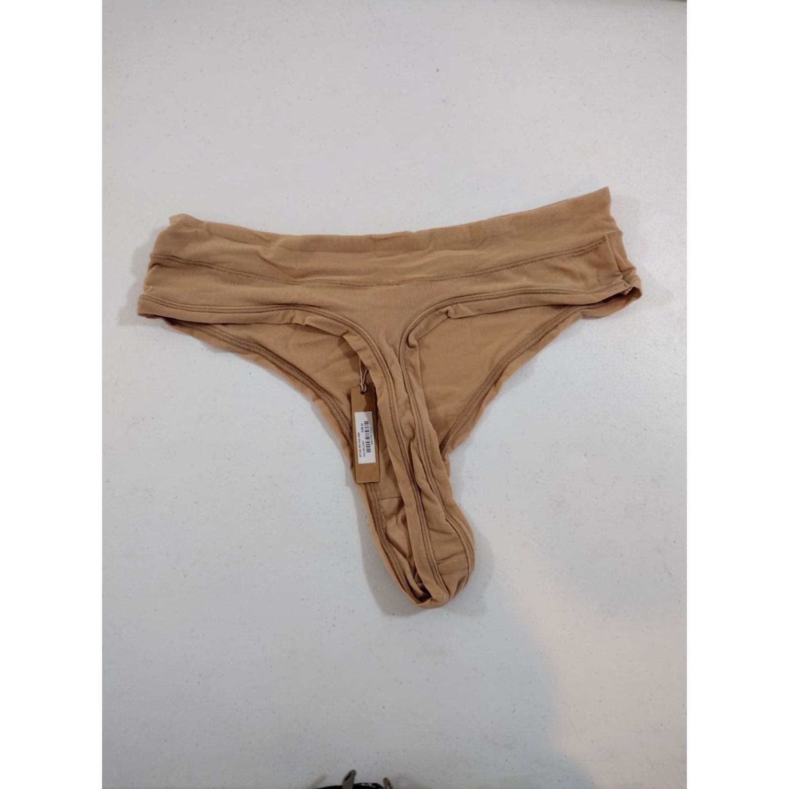 SKIMS VINTAGE No Size 40" / US 18 - 2 Thumbnail
