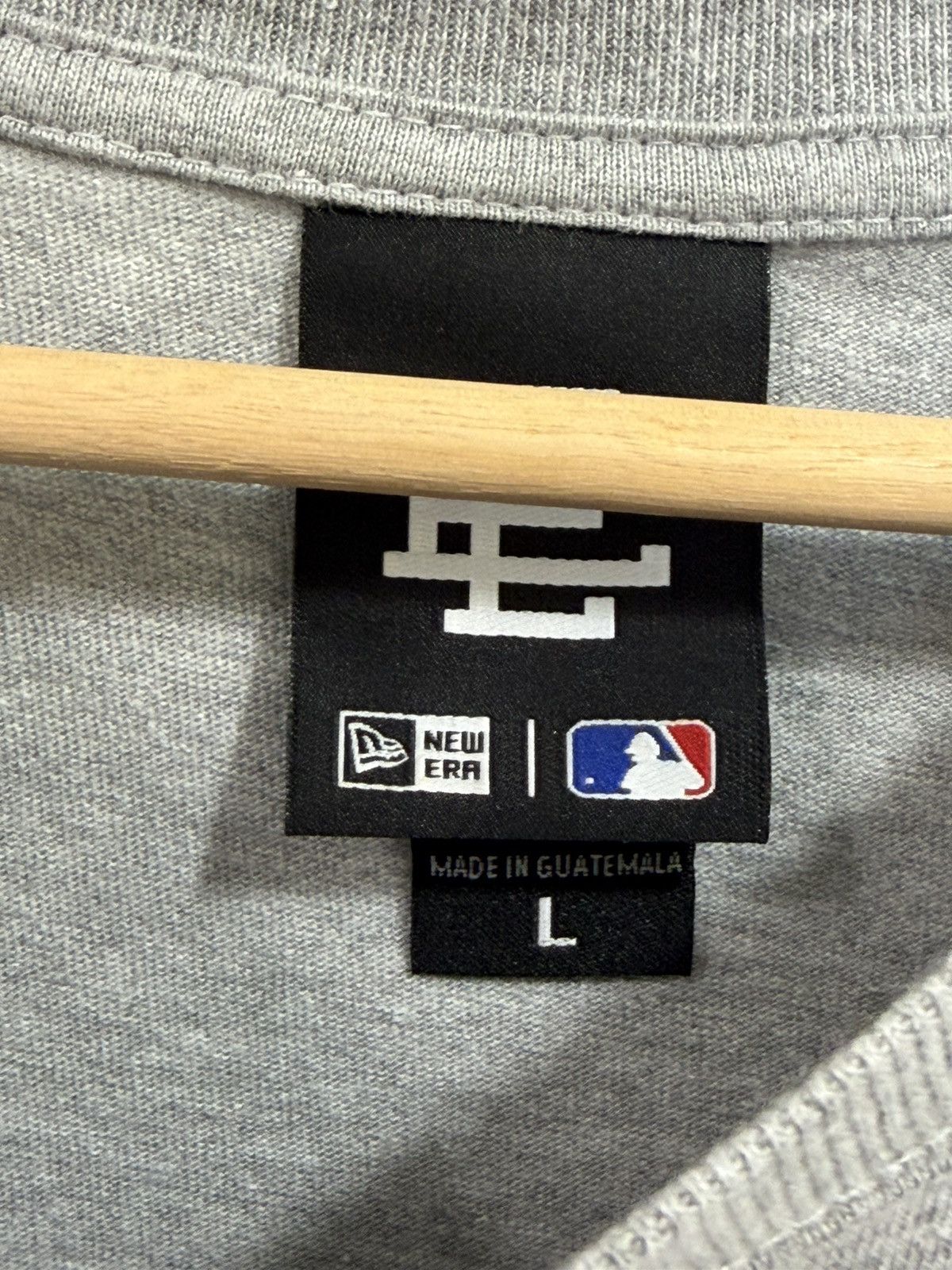 Eric Emanuel × MLB Eric Emanuel Yankees Tee Size US L / EU 52-54 / 3 - 5 Thumbnail