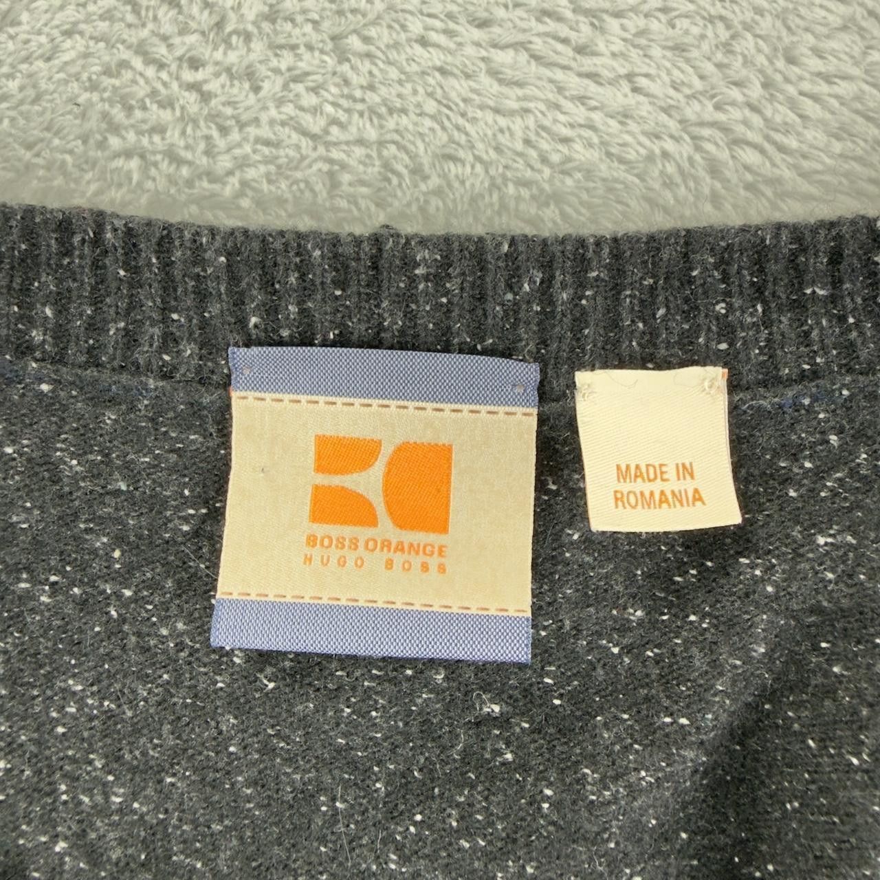Hugo Boss Hugo Boss Orange Men's Size Large Wool Blend V Neck Sweater Size US L / EU 52-54 / 3 - 3 Thumbnail