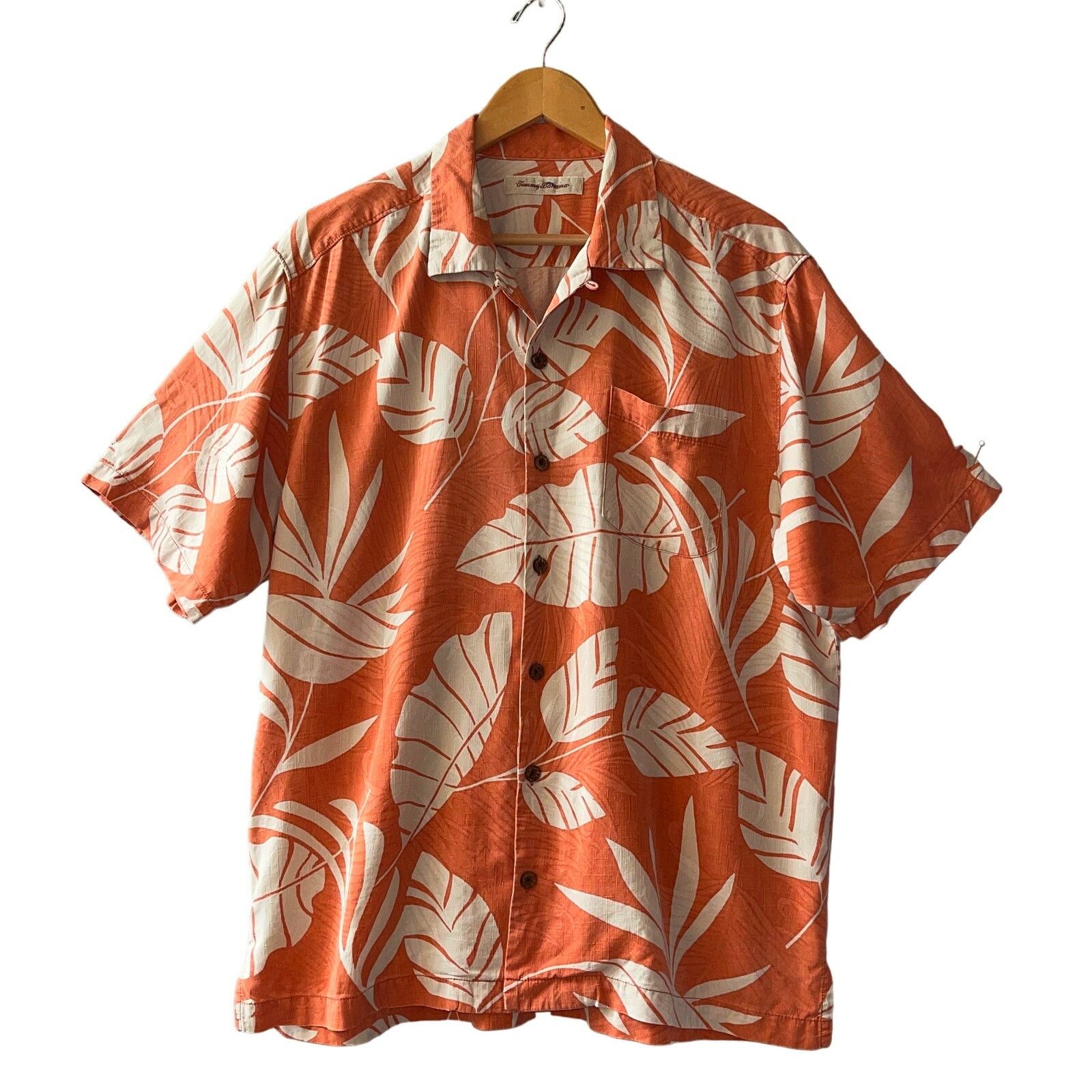 Tommy Bahama Tommy Bahama Tropical Leaf Print Silk Camp Shirt Size Large Size US L / EU 52-54 / 3 - 1 Thumbnail