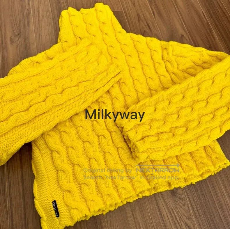 Balenciaga Balenciaga Short Cable Knit Sweater XS Yellow Size XS / US 0-2 / IT 36-38 - 4 Thumbnail