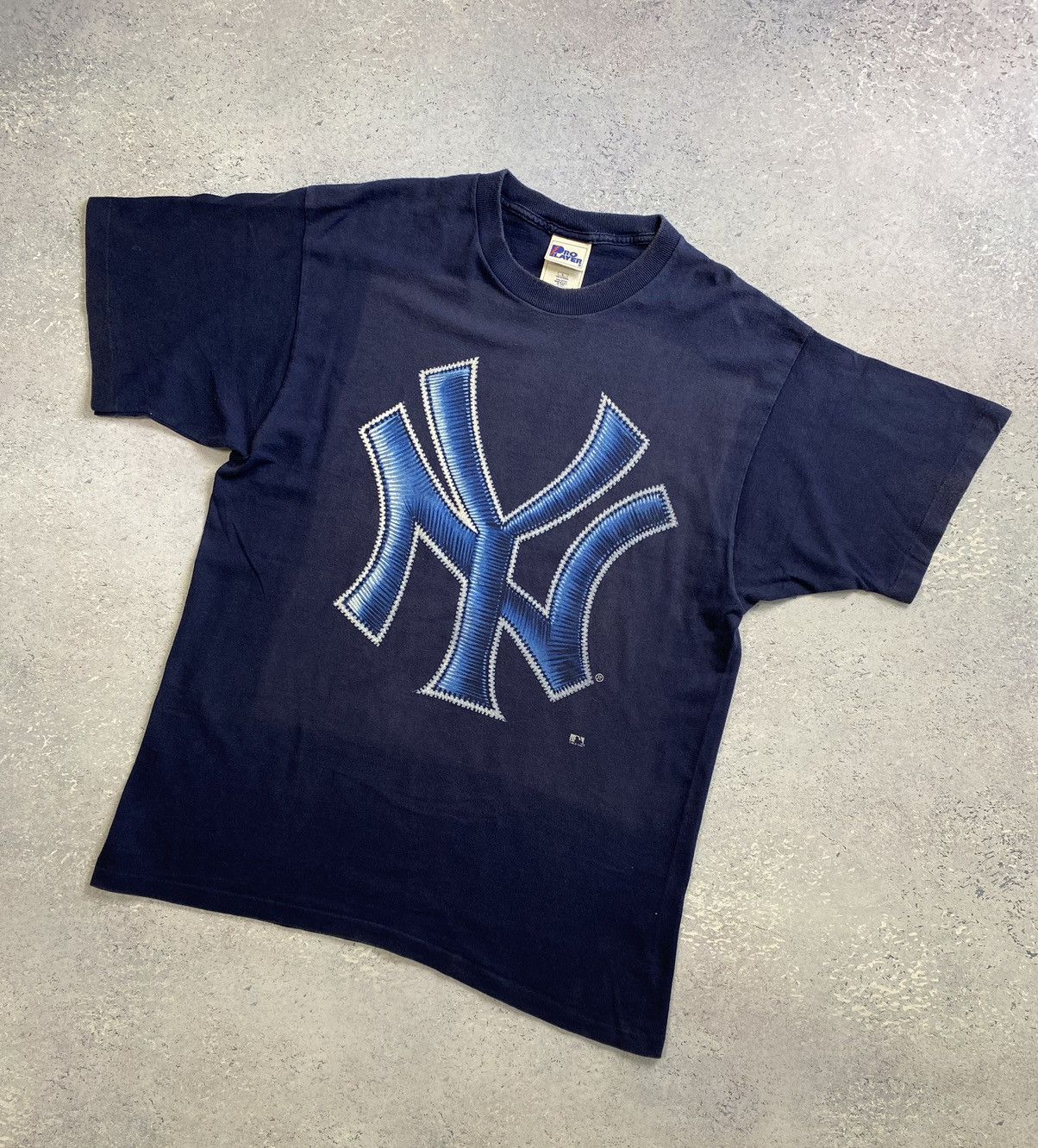 New York Yankees × Vintage Vintage New York Yankees Blue T-Shirt 1996 Big Centre Logo Size US L / EU 52-54 / 3 - 2 Thumbnail