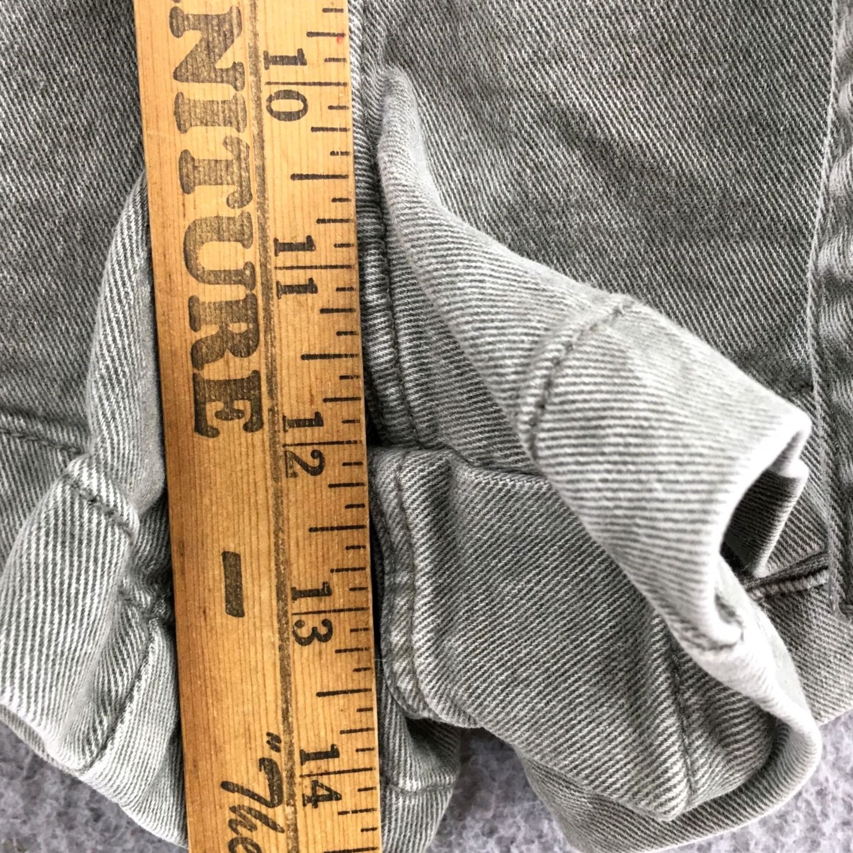American Eagle Outfitters American Eagle Outfitters Mom Short Womens 6 Green Belted Zip Fly Denim 27X3 3 Inseam Regular Rise Front Pleated Belted 5-Pocket Women Pants Shorts尺 Size 28" / US 6 / IT 42 - 7 Thumbnail