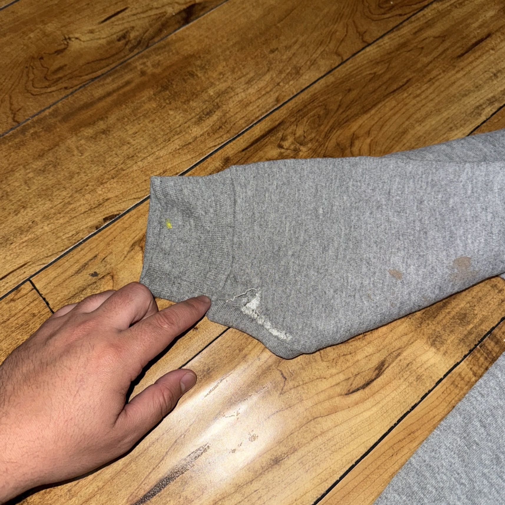Russell Athletic VINTAGE Russell Athletic Sweatshirt Crewneck Gray 2XL Men 27x28 Distressed Y2K Streetwear Size US XXL / EU 58 / 5 - 4 Thumbnail
