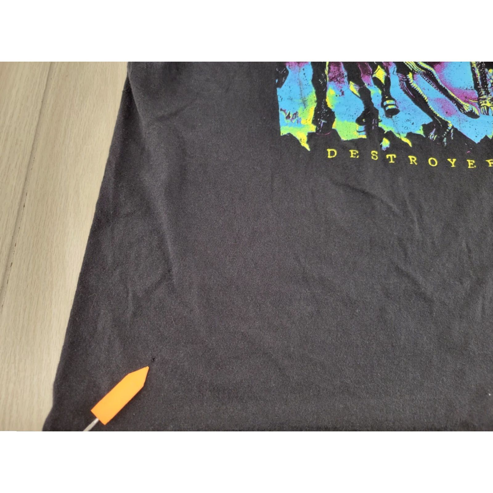 Vintage KISS Destroyer T-Shirt XL Black Neon Distressed Logo Crew Neck Short Sleeve Men Size US XL / EU 56 / 4 - 3 Thumbnail