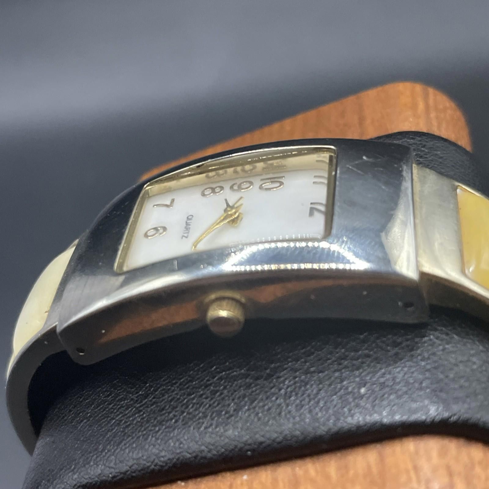 The Unbranded Brand Women's Cuff Band Quartz Watch MOP Dial Gold Accents New Bat Size ONE SIZE - 2 Thumbnail