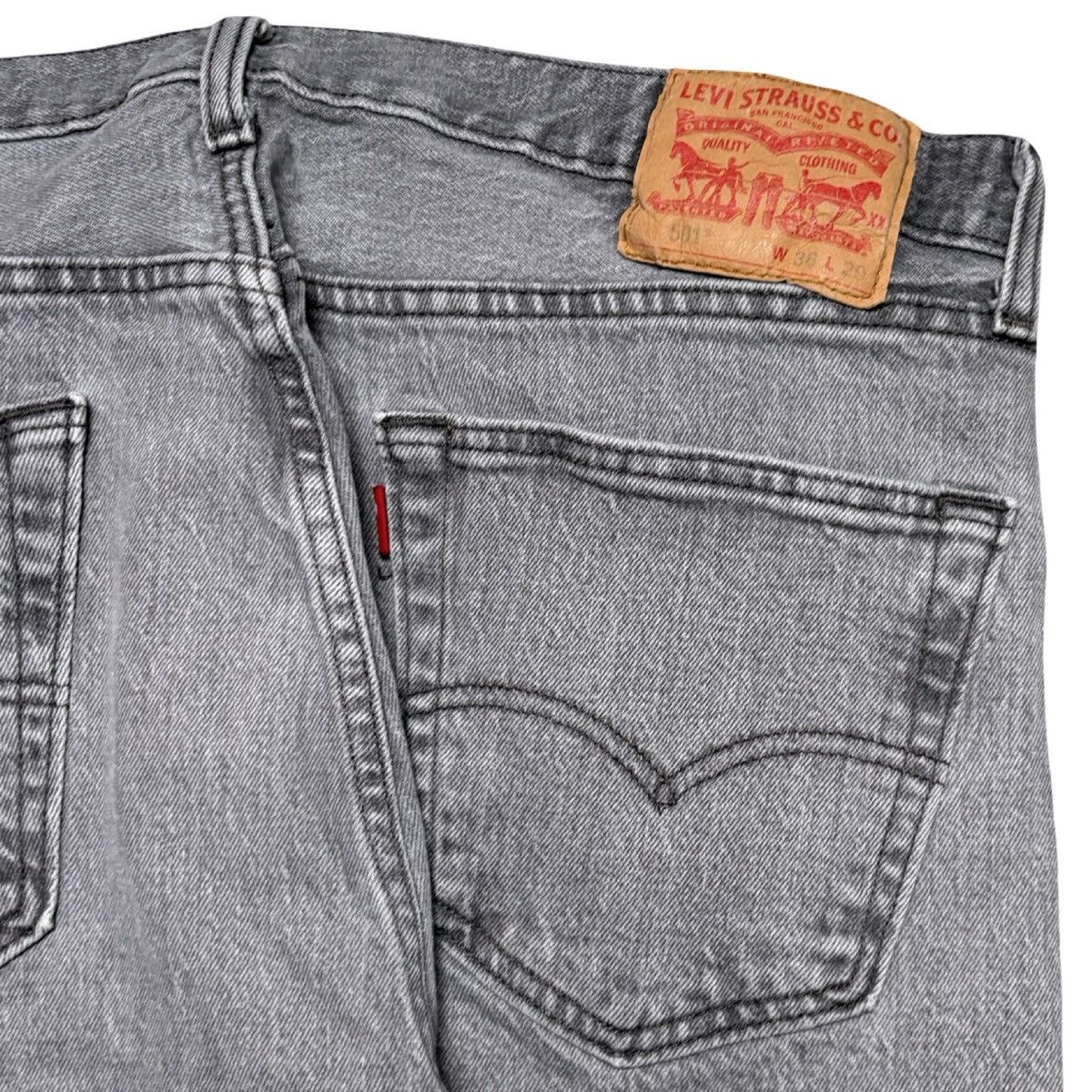 Levi's Levis 501 Jeans Men’s Gray Denim Pants Faded Grunge 36X29 Size US 36 / EU 52 - 9 Thumbnail