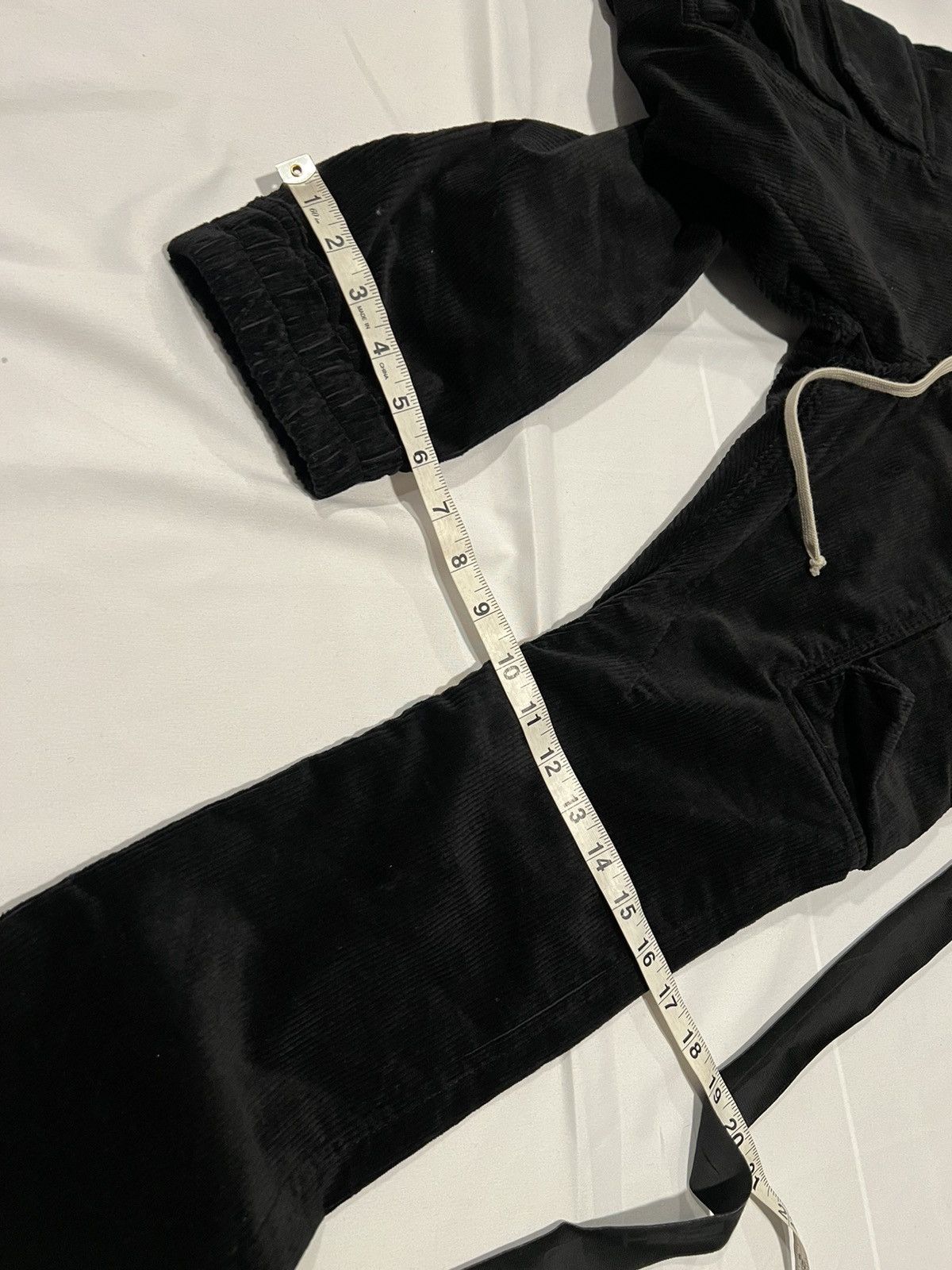 Rick Owens Rick Owens cargo corduroy pants. S. $990 Size US 30 / EU 46 - 11 Thumbnail
