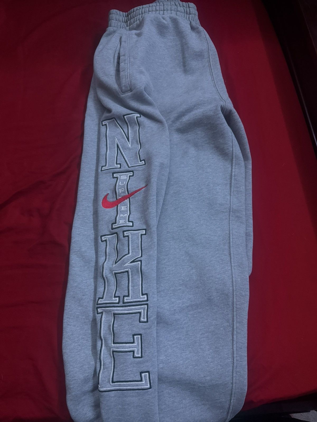 Nike × Supreme Nike x supreme sweatpants Size US 32 / EU 48 - 1 Thumbnail