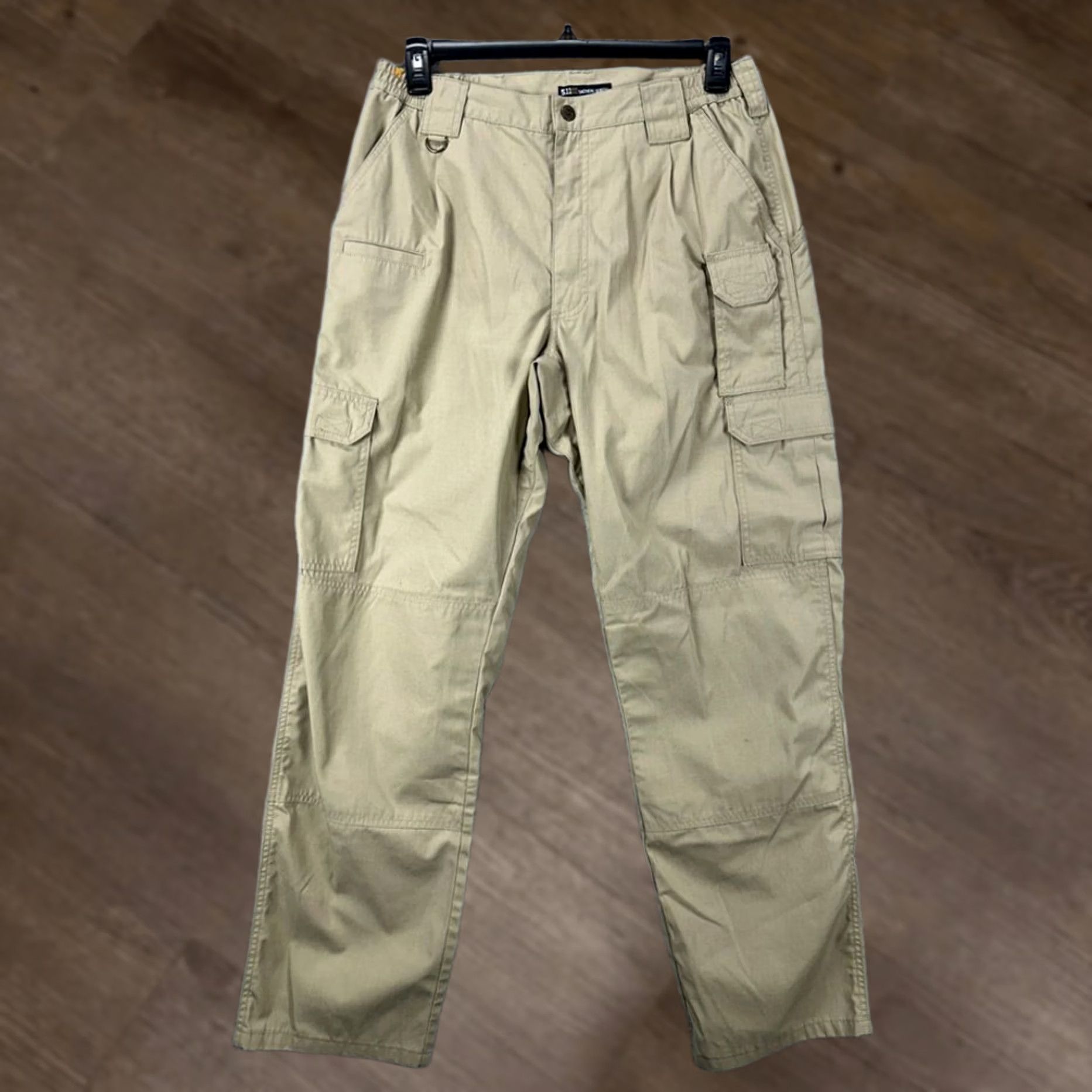 Vintage 5.11 Tactical Pants Men 34X34 Tan Ripstop Cargo Flat Front Work Pockets Beig e Casual Mens Pants Regular Inseam 34 Size US 34 / EU 50 - 1 Thumbnail