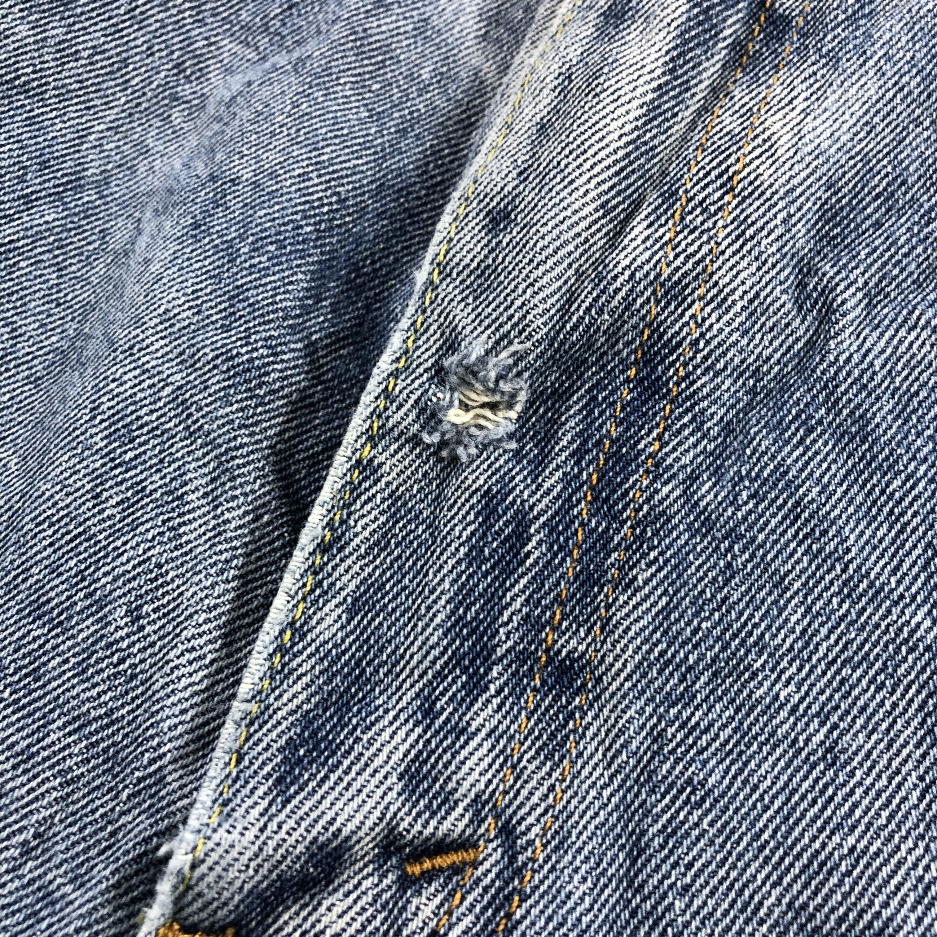 Levi's × Vintage Vintage Blue Wash Levis 505 Jeans-JM3159 Size US 37 - 10 Thumbnail