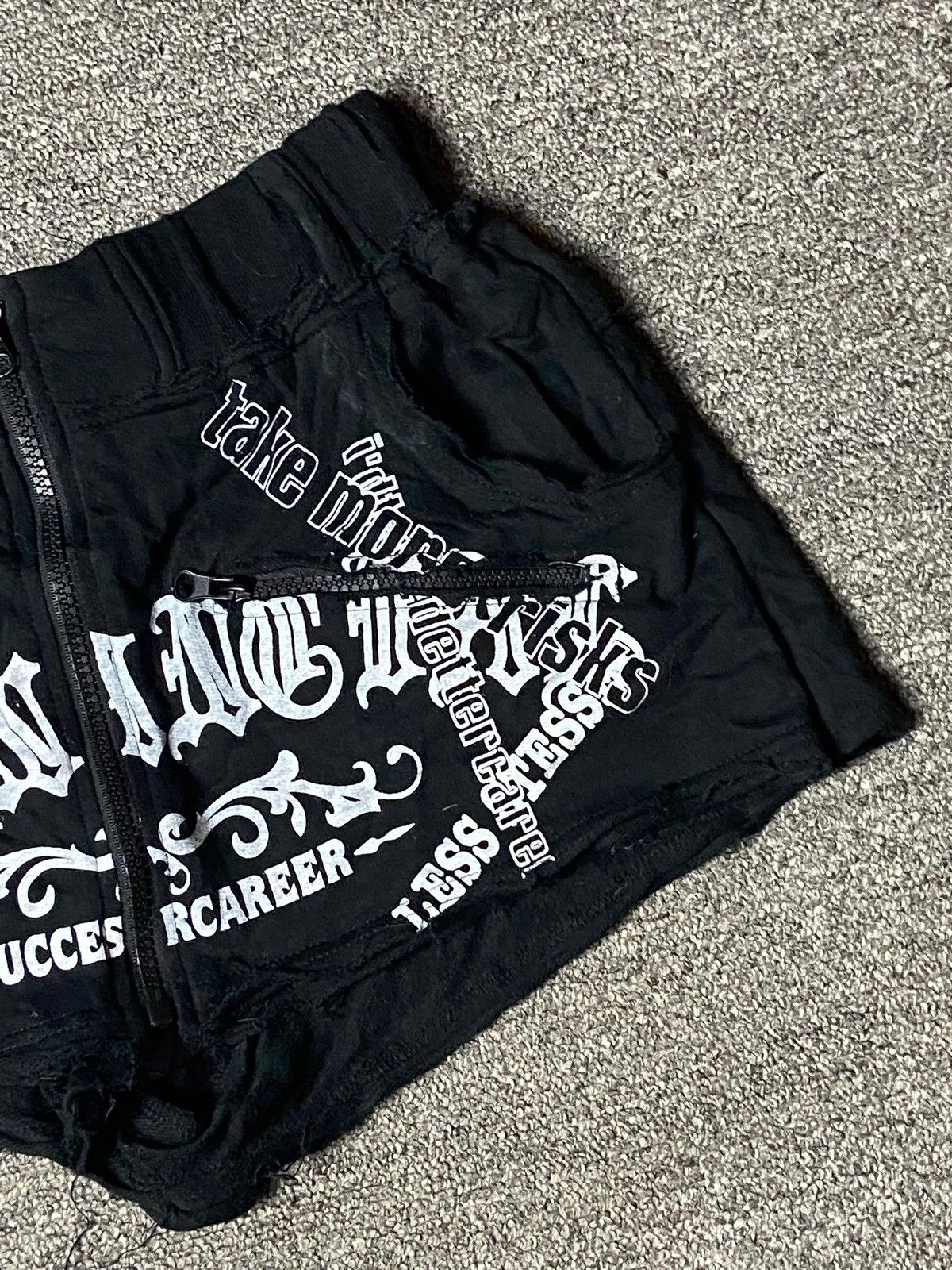 Japanese Brand Taboo Gothic Style English Letters Shorts (147) Size 24" / US 00 / IT 34 - 9 Thumbnail