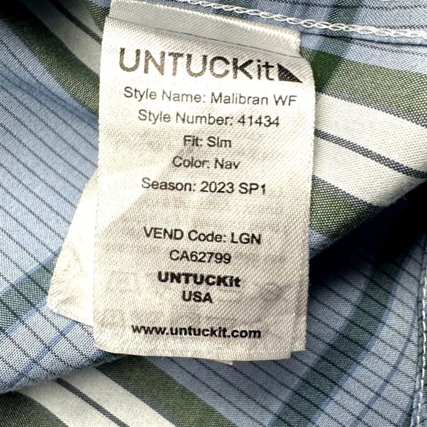 UNTUCKit UNTUCKit Malibran WF Slim Fit Long Sleeve Plaid Button Up Shirt Mens Medium Slim Navy Pattern Wrinkle Resistant Button-Up Casual Formal Preppy Mens Size US M / EU 48-50 / 2 - 5 Thumbnail