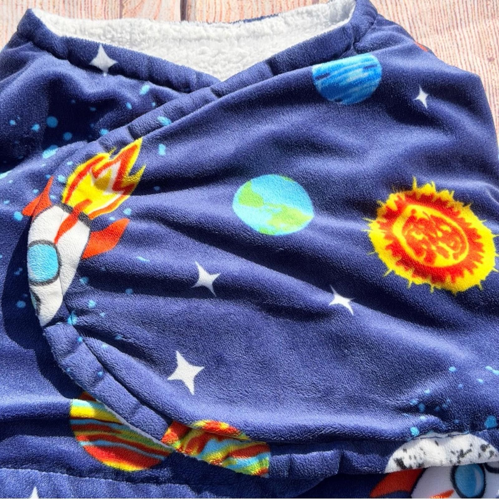Other Blankets & Beyond 0/3 Months Space-Themed Swaddle Blanket Size ONE SIZE - 4 Thumbnail