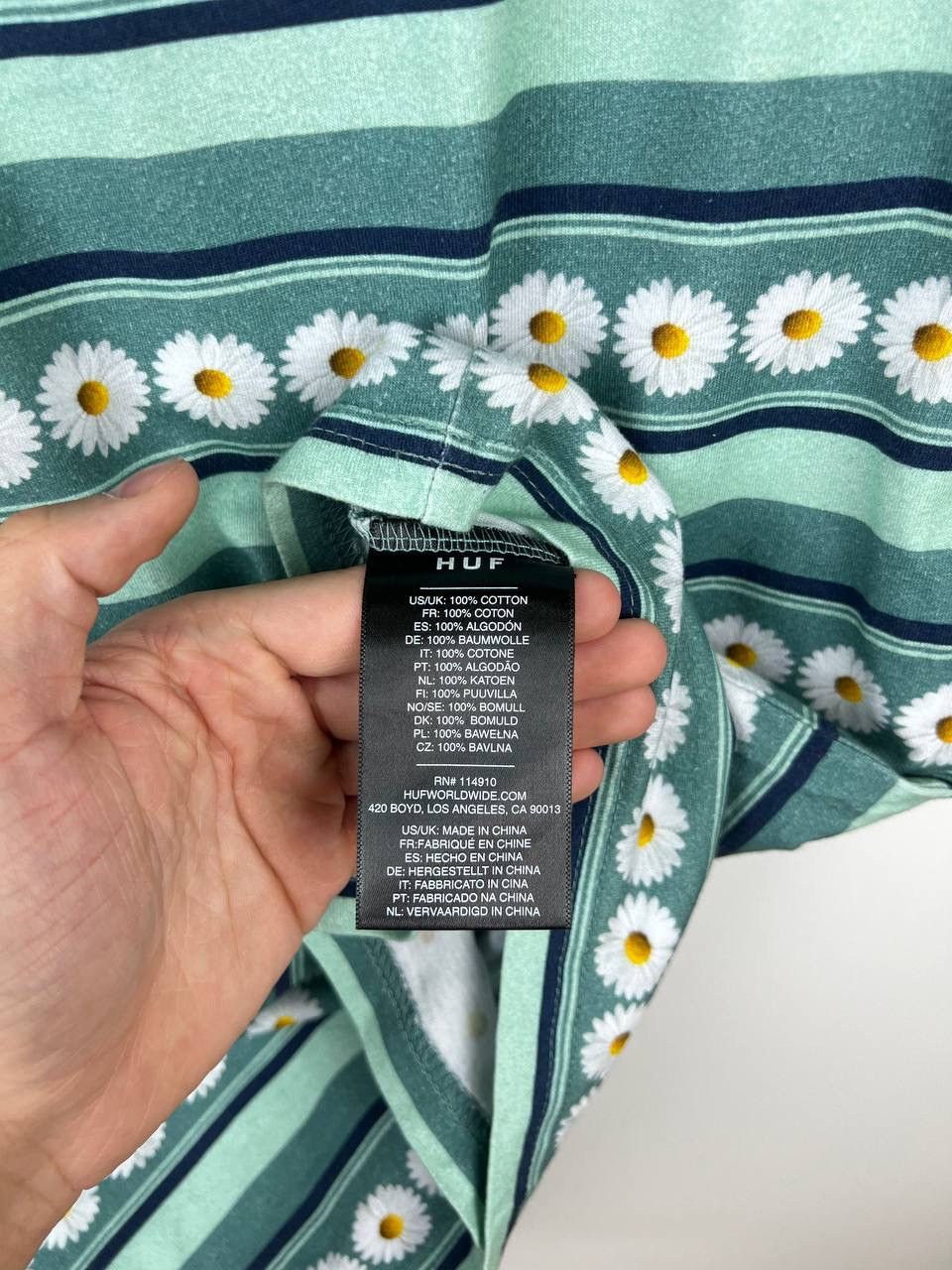 Huf Huf flowers streetwear t-shirts size M Size US M / EU 48-50 / 2 - 3 Thumbnail