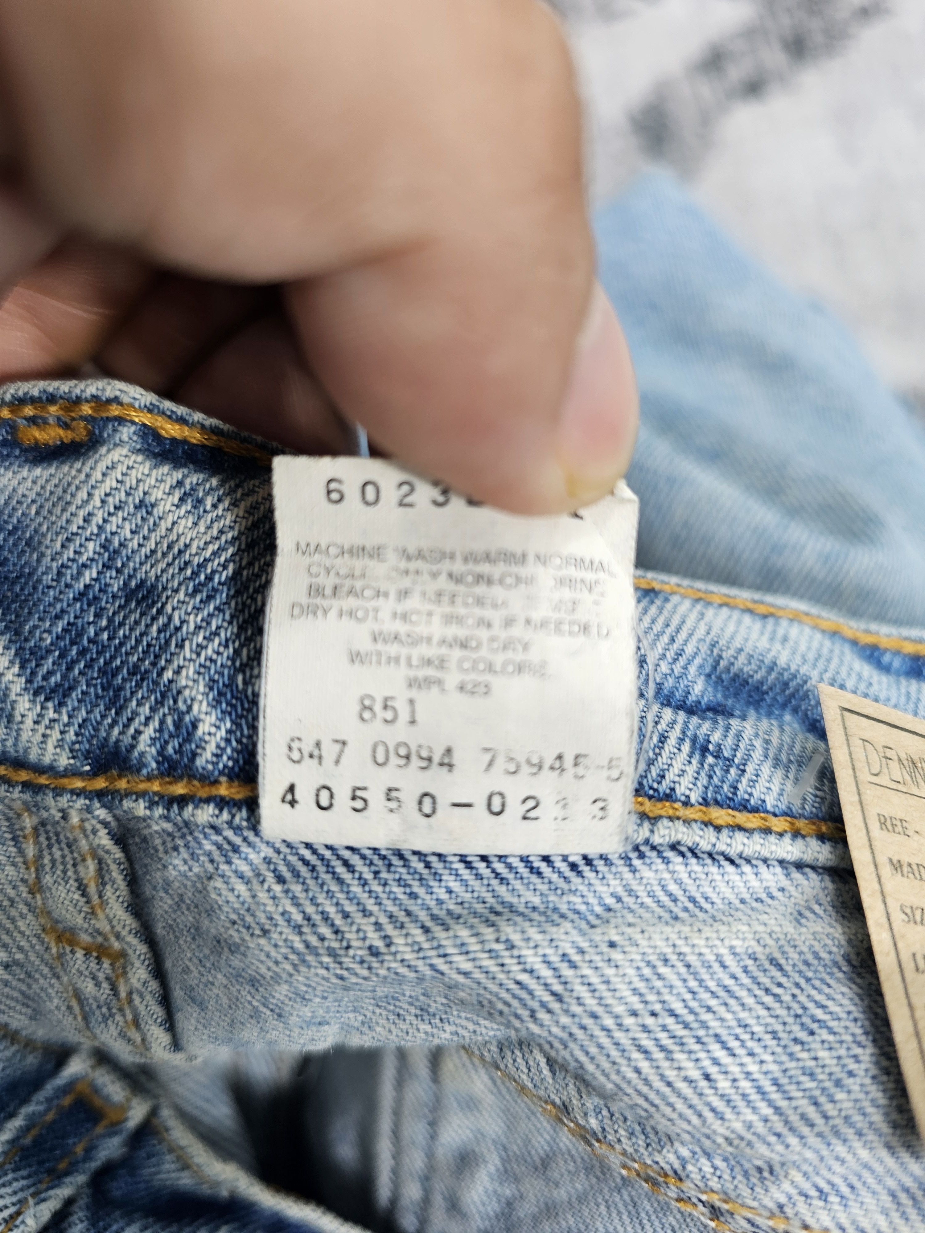 Levi's Vintage Clothing Vtg LEVIS 550 Tapered Leg Faded Jeans L0556 Size 32X30 Size US 32 / EU 48 - 13 Thumbnail
