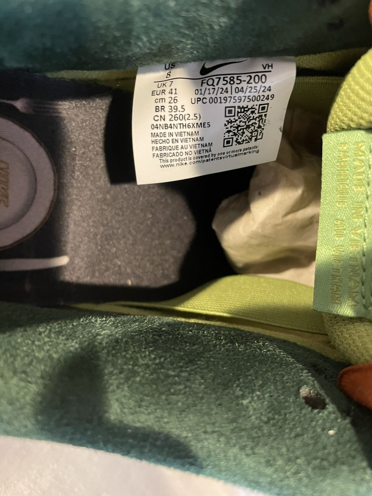 Nike Nike SB Dunk Low Pro Escargot Size 8 Men’s/9.5 women’s Size US 8 / EU 41 - 6 Thumbnail