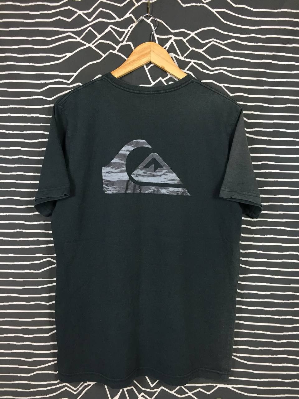 Quiksilver Quiksilver Boardriding Company Big Logo Surfwear Pocket Tee Size US XL / EU 56 / 4 - 2 Thumbnail