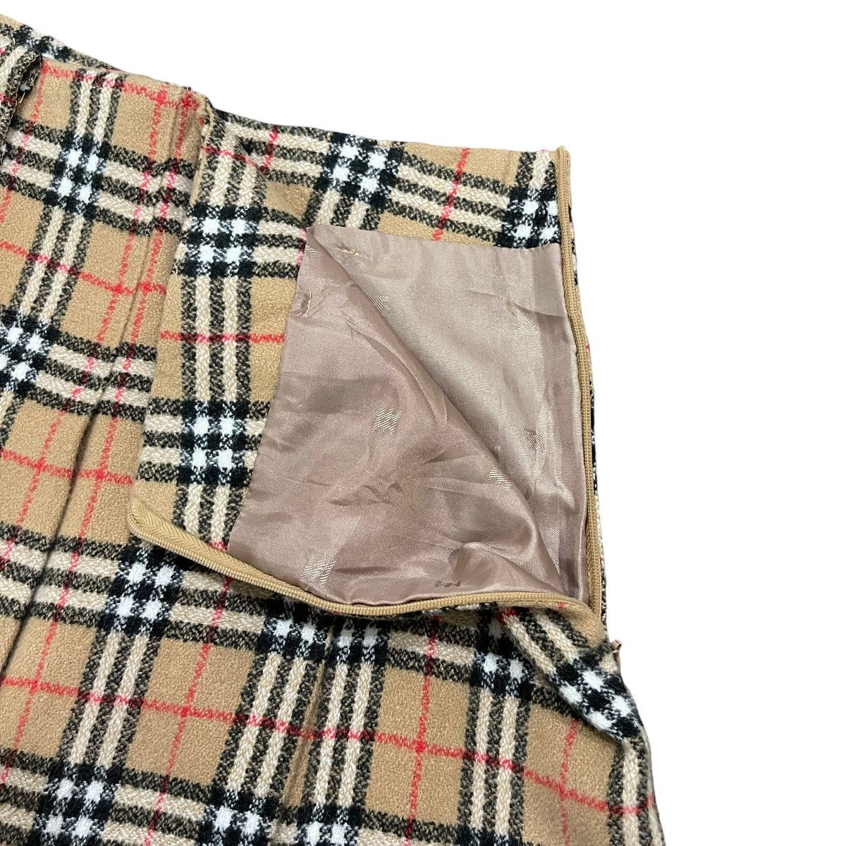 Burberry × Burberry Prorsum Burberrys Made in England Nova Check LambsWool Mini Skirt Size 26" / US 2 / IT 38 - 13 Thumbnail