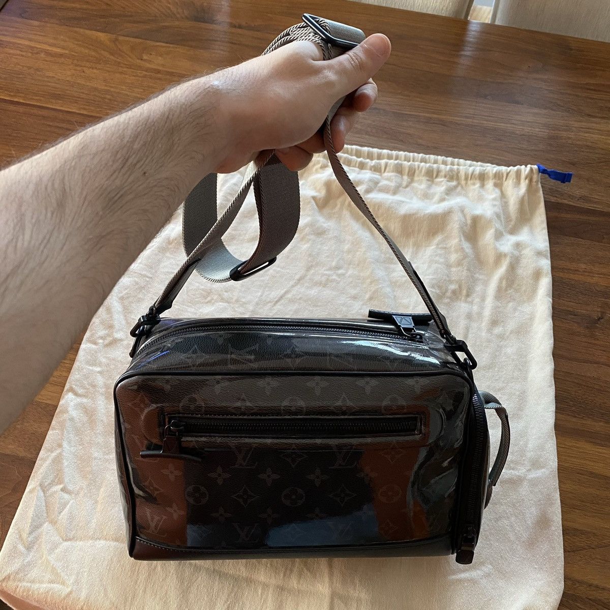 Louis Vuitton 1 of 1 Runway FW18 Black Glaze Camera Bag Size ONE SIZE - 18 Thumbnail