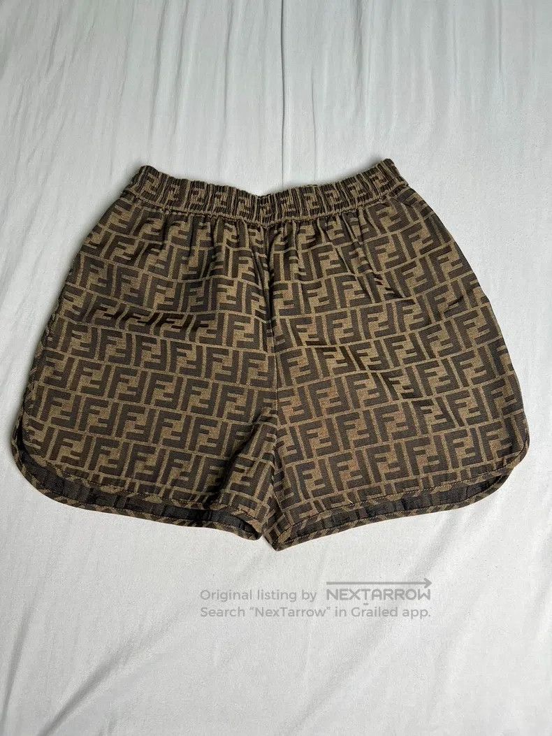 Fendi Fendi Classic Monogrammed Shorts Size 24" / US 00 / IT 34 - 1 Thumbnail