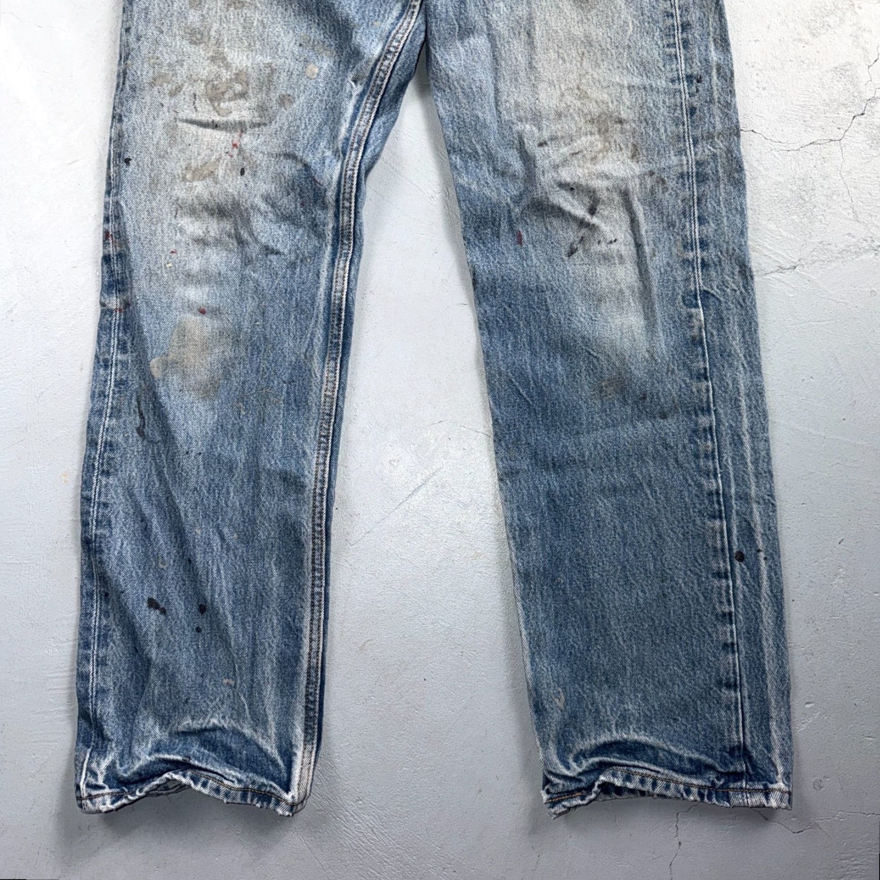 Levi's VINTAGE Levi's 501 Jeans Men Levi's 501 Series 5-Pocket Denim Blue Straight 90s 35x34 35x34 Regular Mens Jeans Size US 35 - 3 Thumbnail