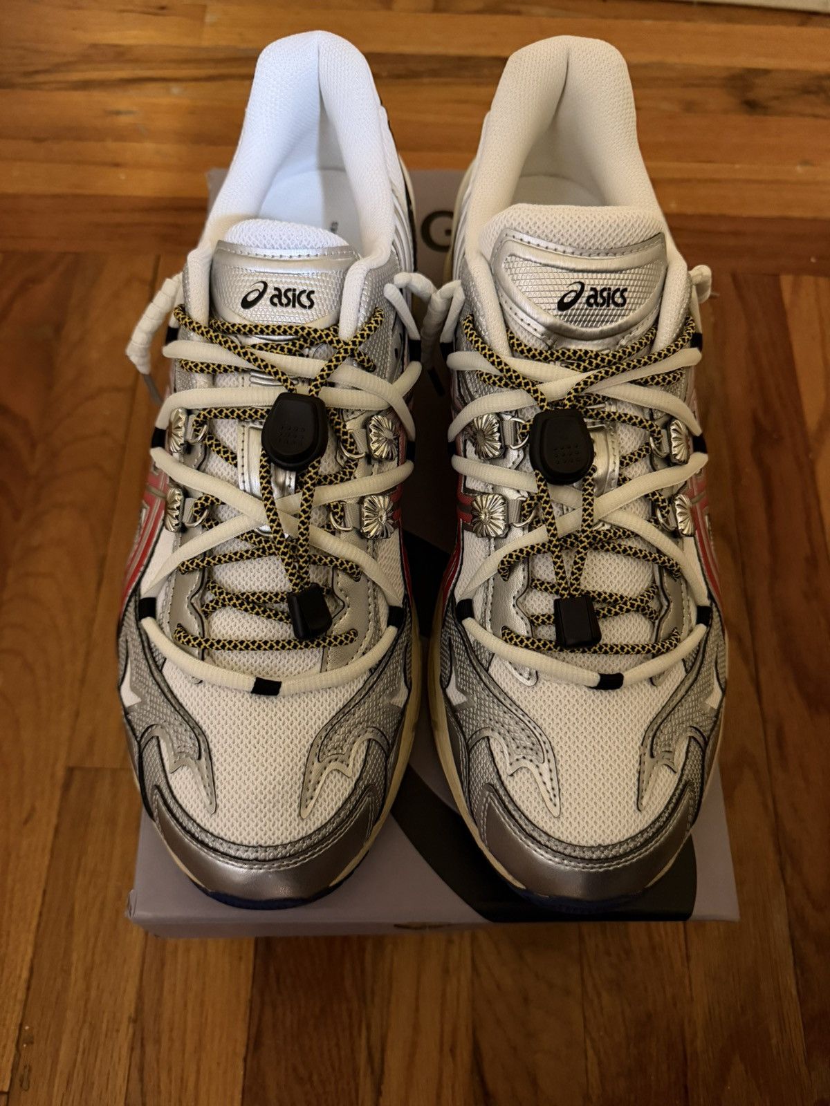 Asics TOGA x ASICS Gel Cumulus 16 TG 'White Red Pure Silver' Size US 13 / EU 46 - 6 Thumbnail