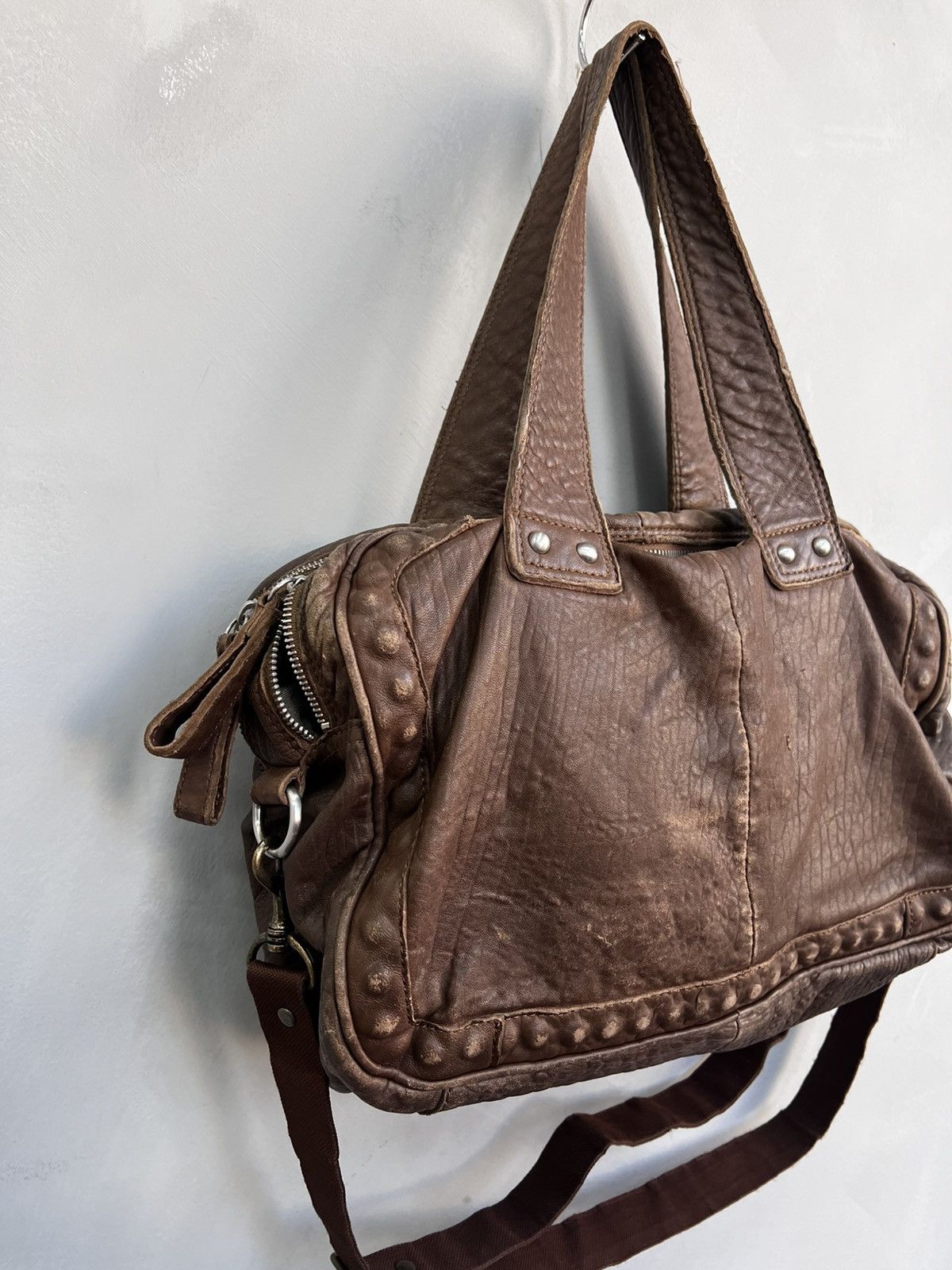Le Grande Bleu (L.G.B.) × Vintage Leather studded 00s Haversack Messenger Bag Y2K Vintage Size ONE SIZE - 11 Thumbnail