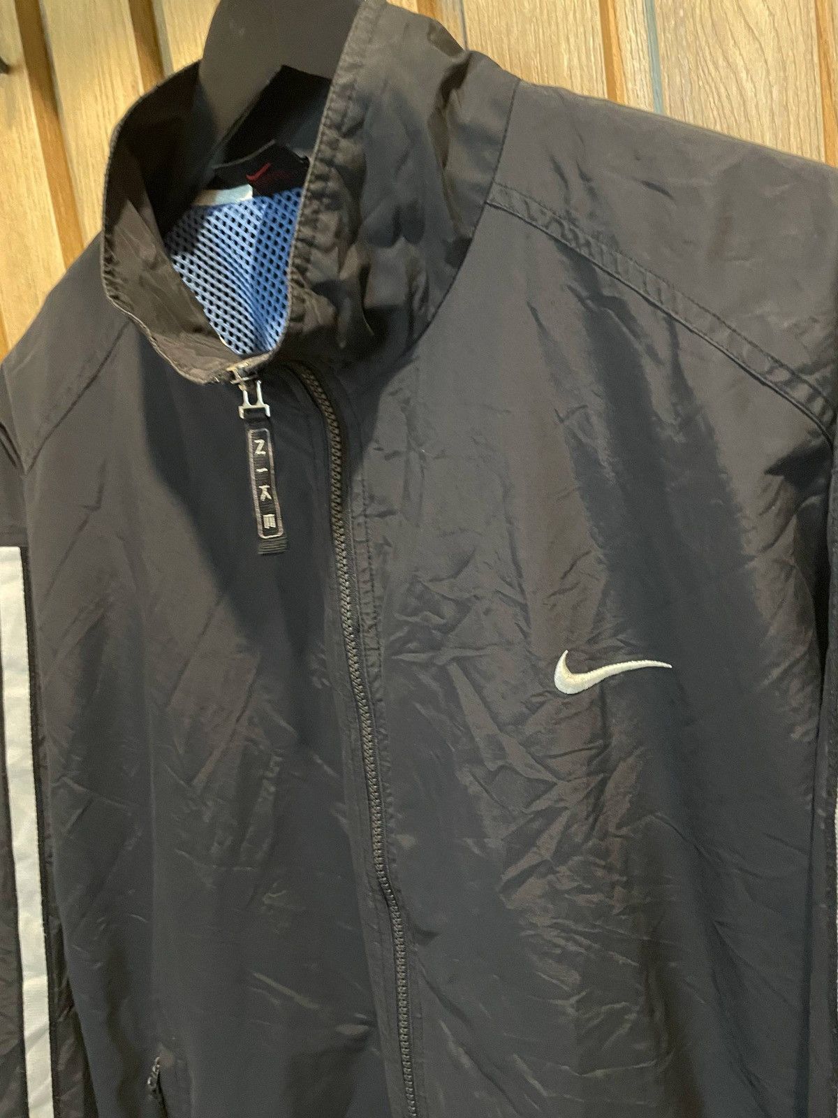 Nike Nike Vintage Track Olympic Light Windbreaker Jacket Size US L / EU 52-54 / 3 - 3 Thumbnail