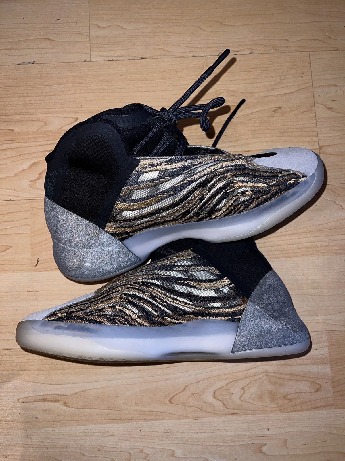 Adidas Adidas Yezzy QNTM Amber Size US 10.5 / EU 43-44 - 2 Thumbnail