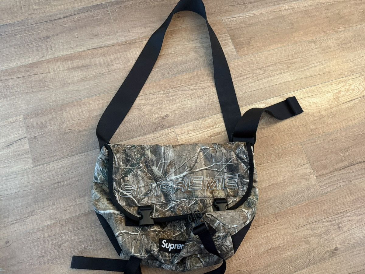 Supreme Supreme Denim Messenger Bag Size ONE SIZE - 2 Thumbnail