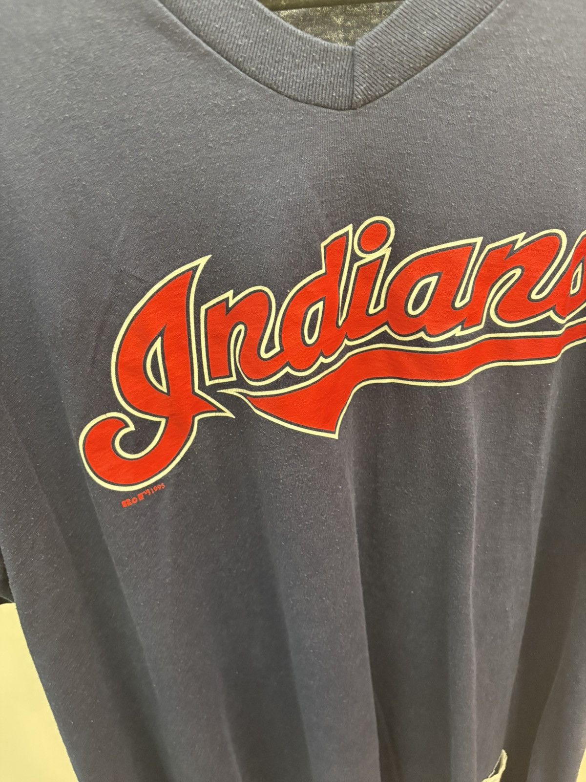 MLB × Russell Athletic × Vintage Vintage Cleveland Indians Tshirt Size US XXL / EU 58 / 5 - 2 Thumbnail